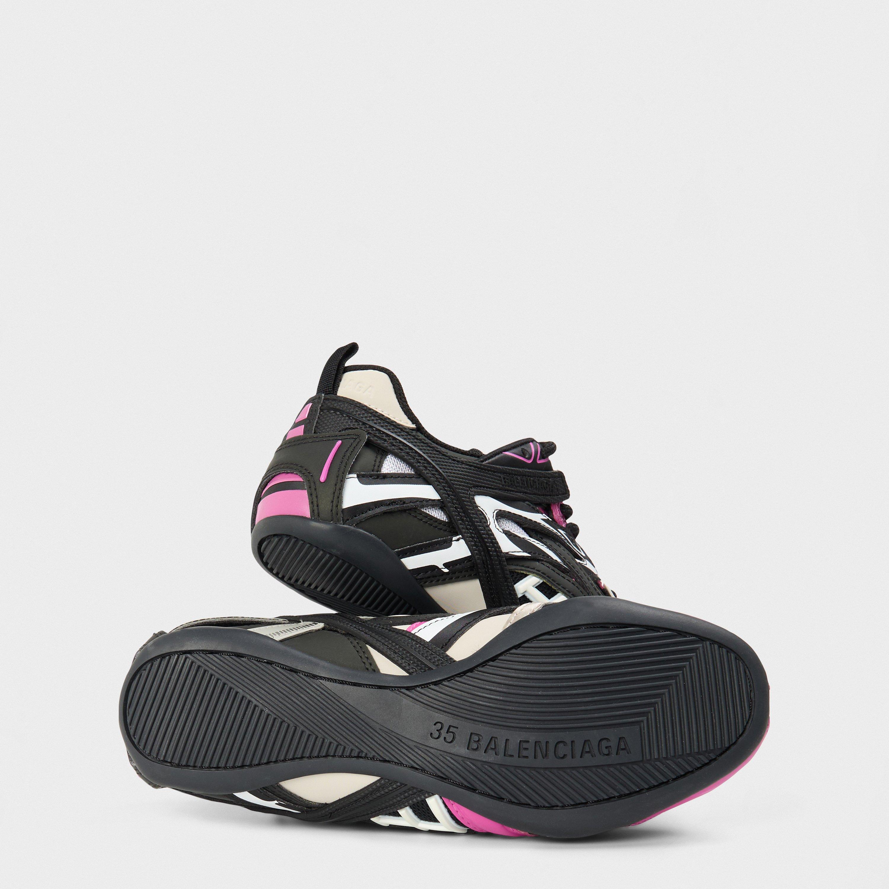 Low-Top Trainers