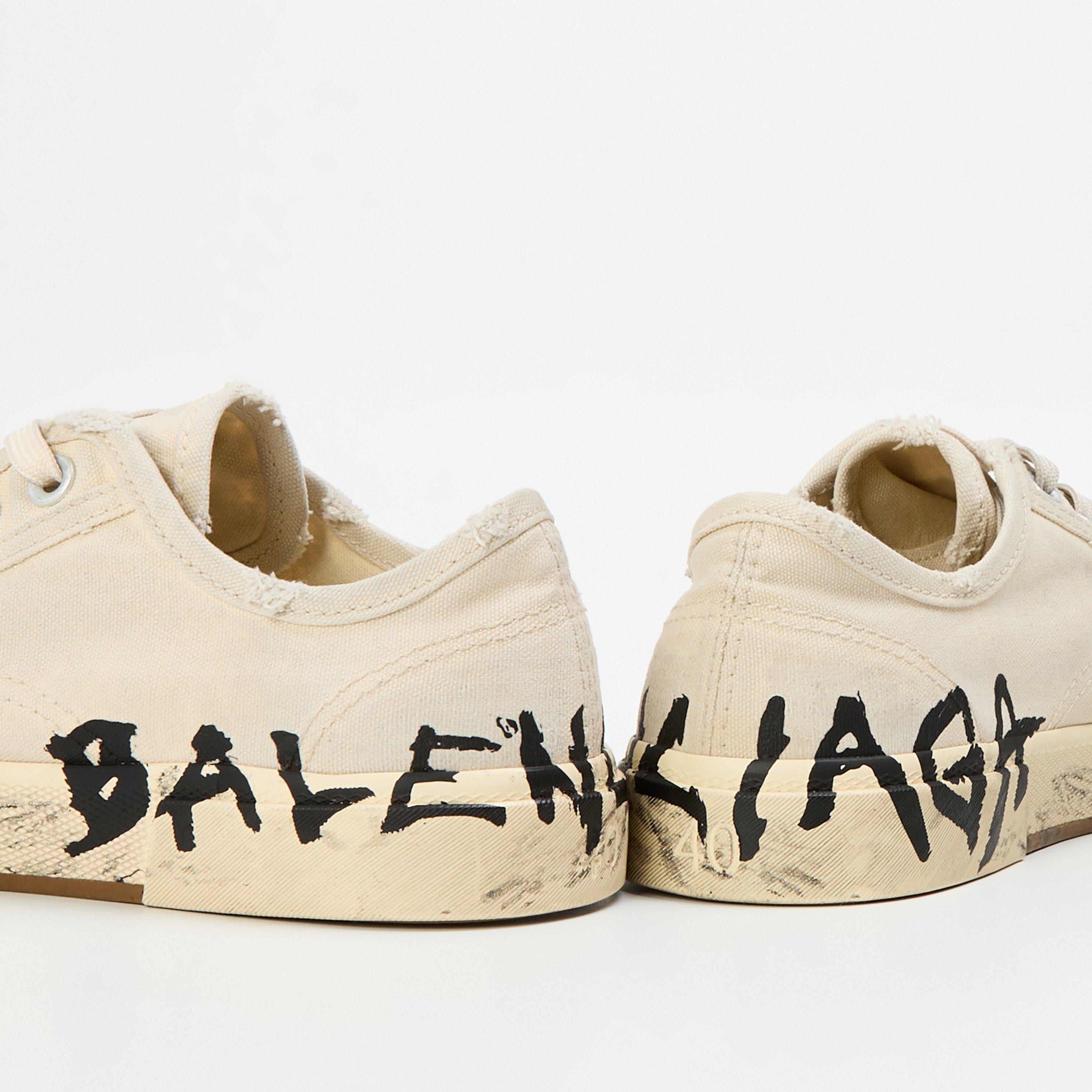 Low Trainers