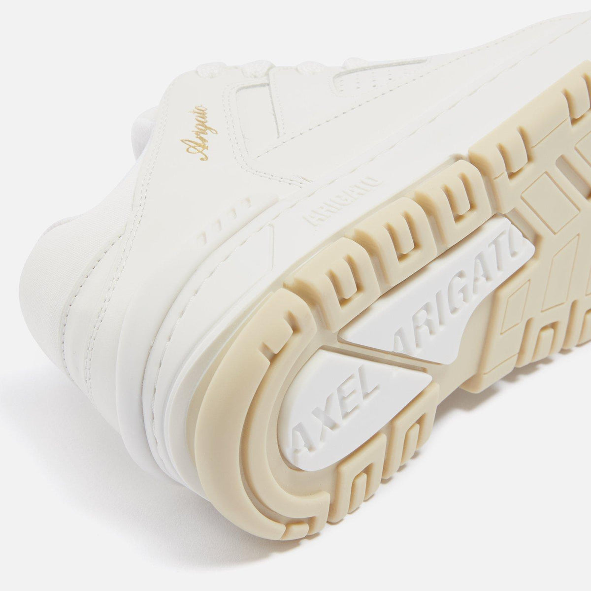 Low-Top Trainers