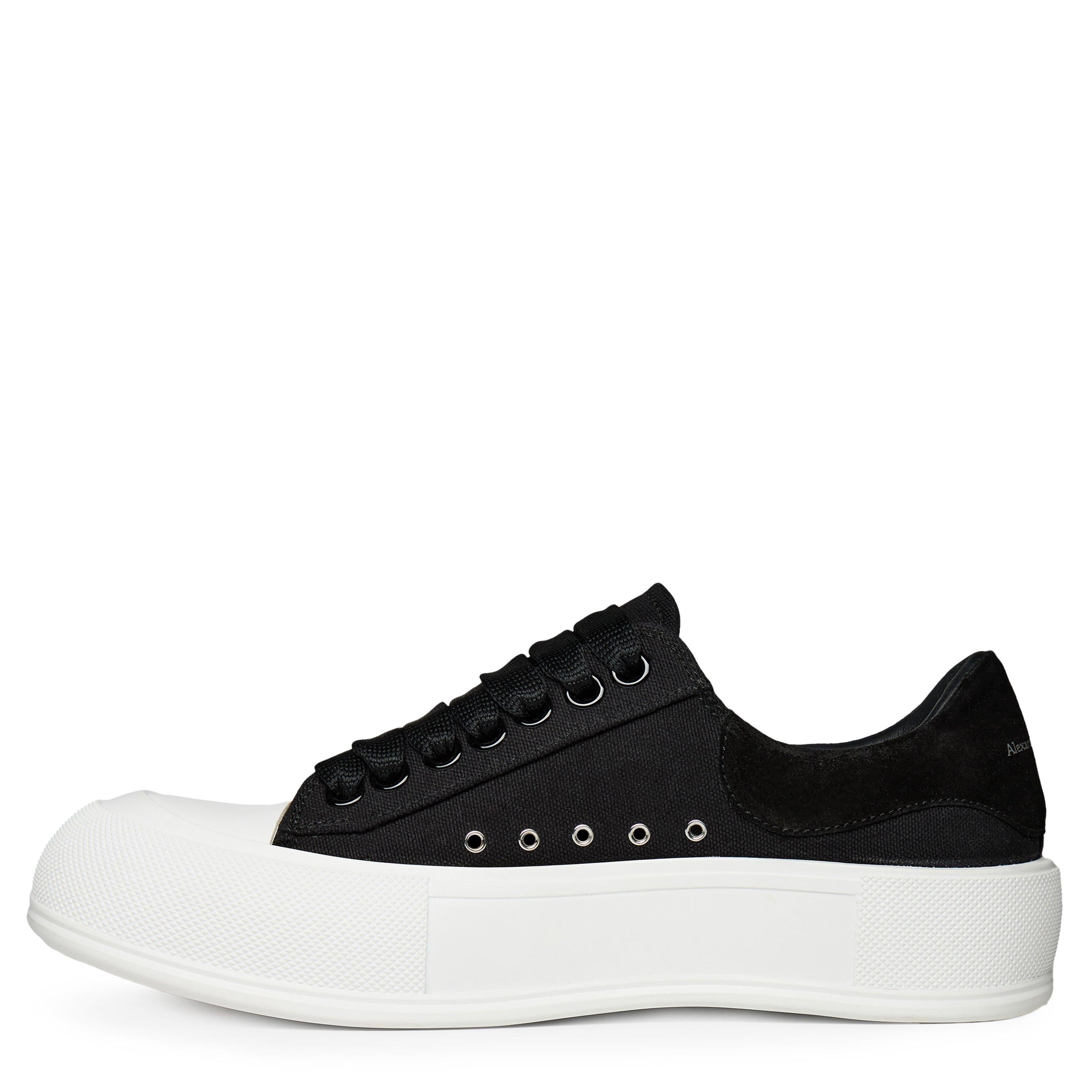 Deck Lace Up Plimsoll Trainers