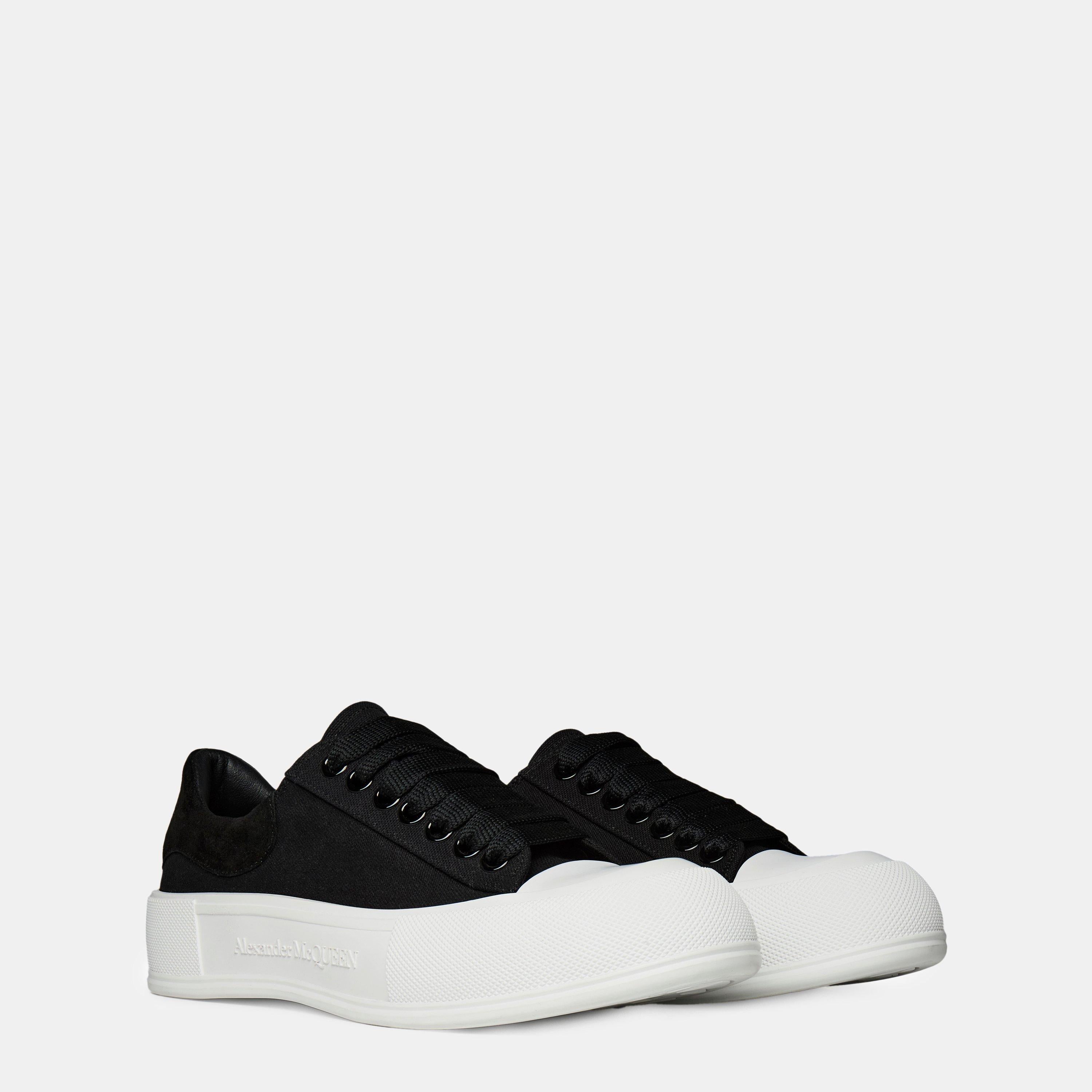 Deck Lace Up Plimsoll Trainers
