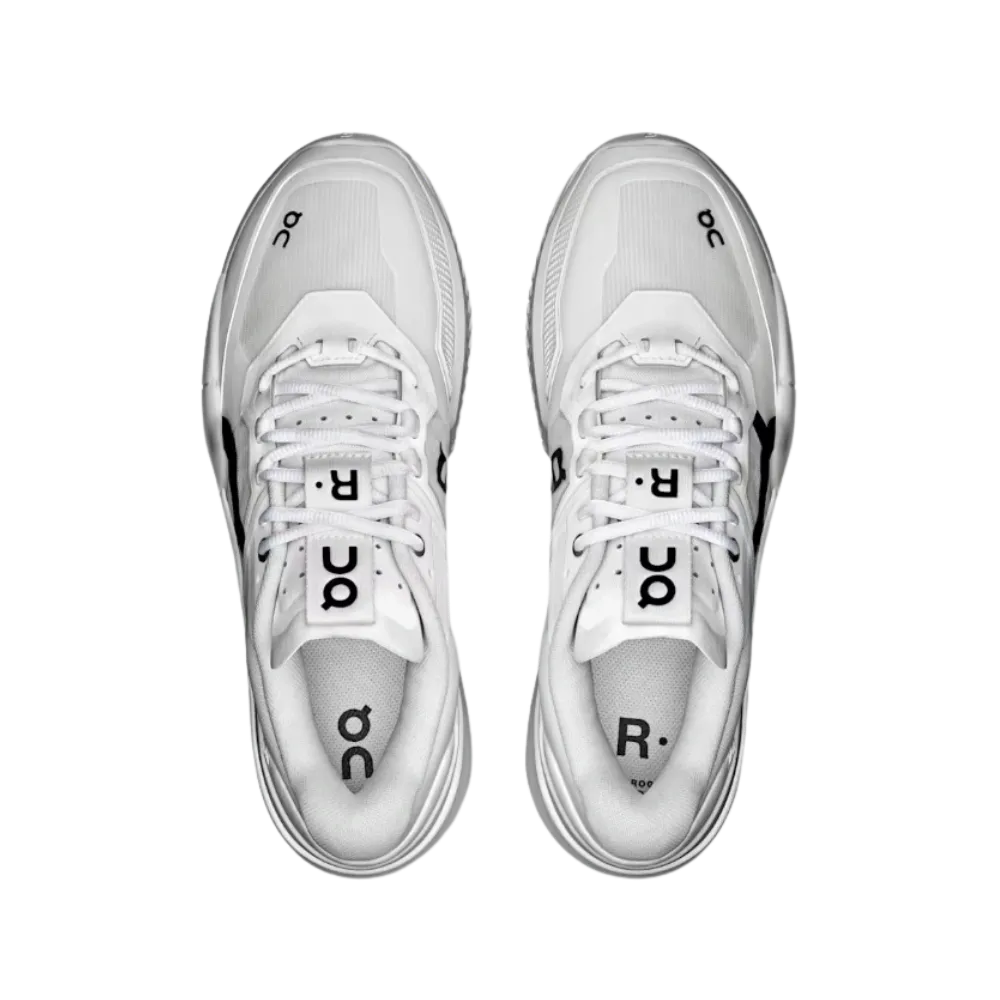 The Roger Pro 2 All White On Running