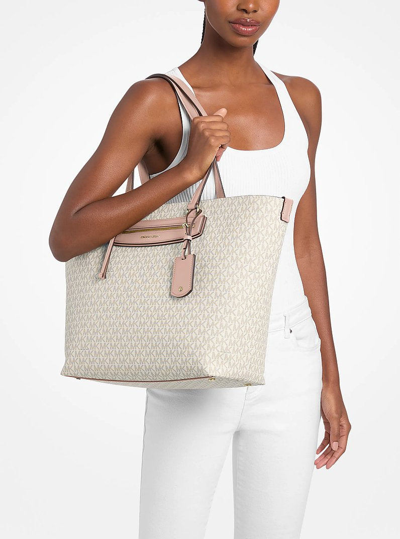Jet Set Travel Extra-Large Signature Logo Tote Bag