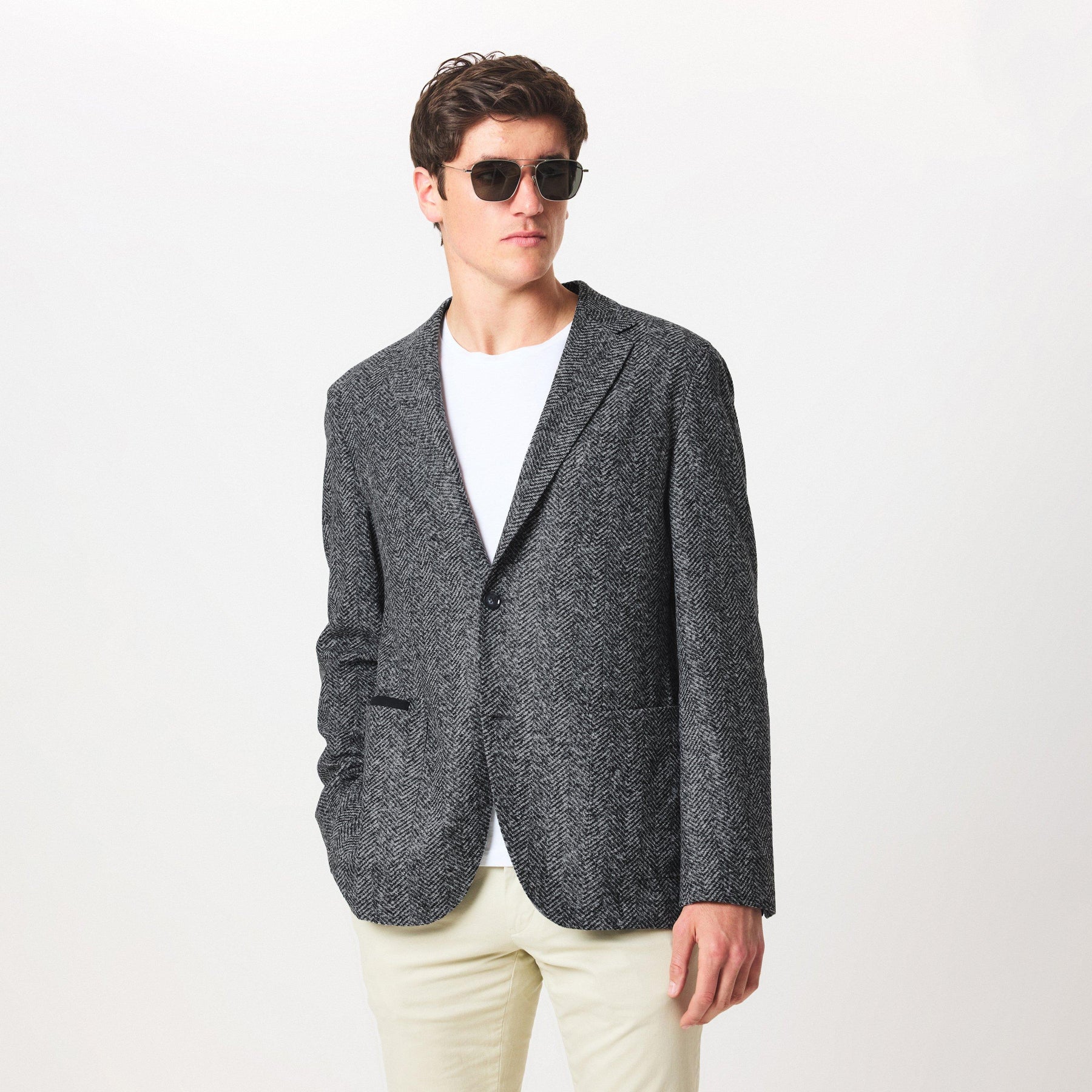 C-Jaye-J-Elbow-234 10265817 01 Mens