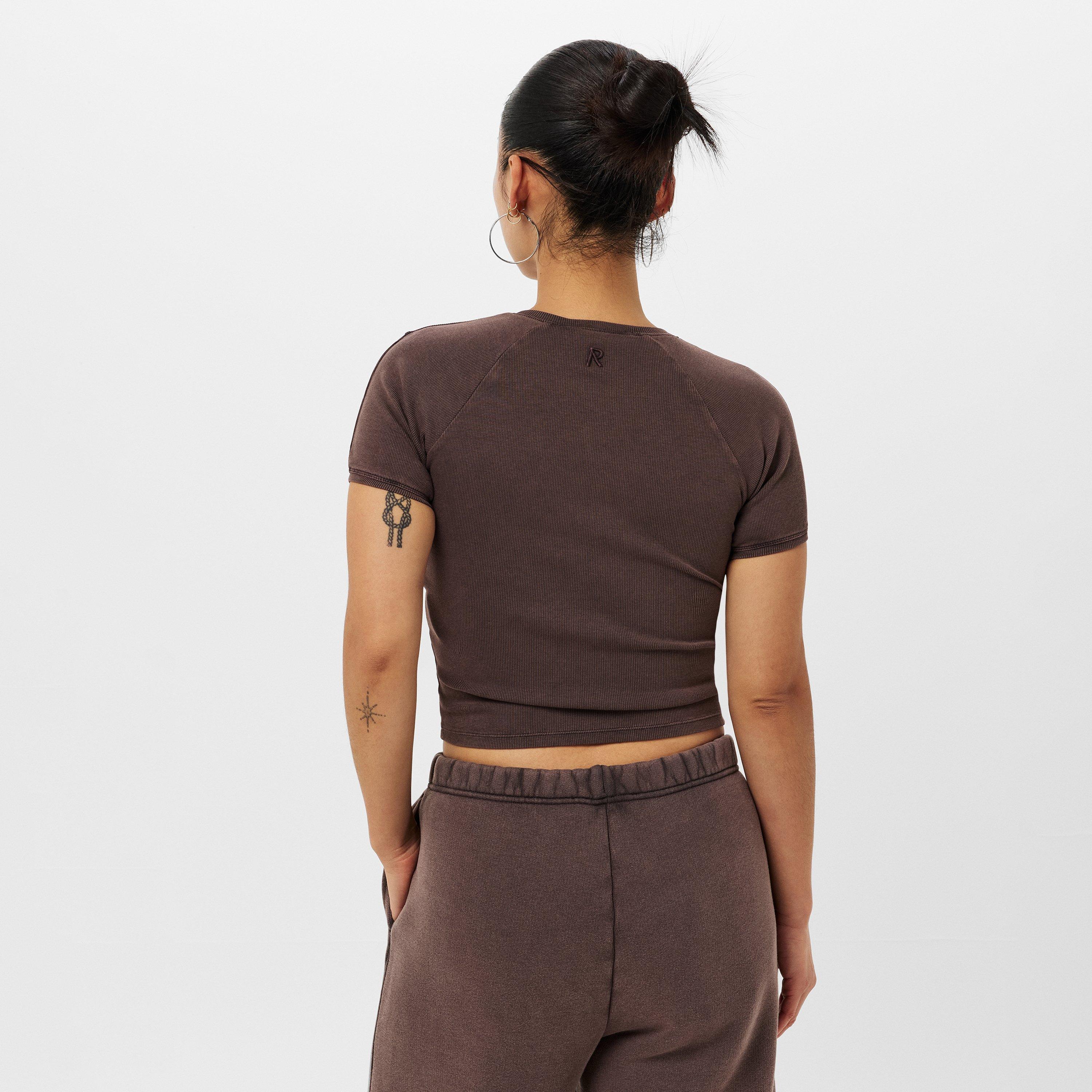 Cropped Slim Fit Baby Tee