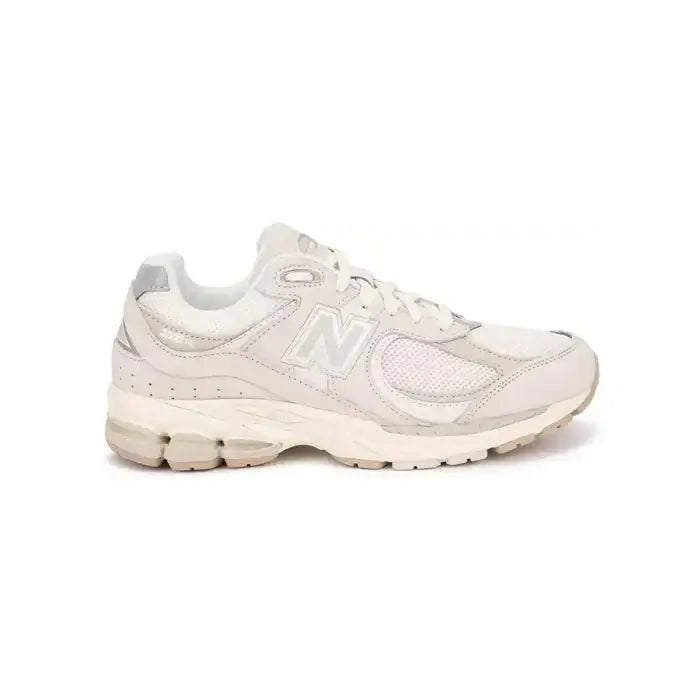 New Balance New Balance 2002R Beige - Shoe size: UK 7 Sneakers | Shop From The Mirage