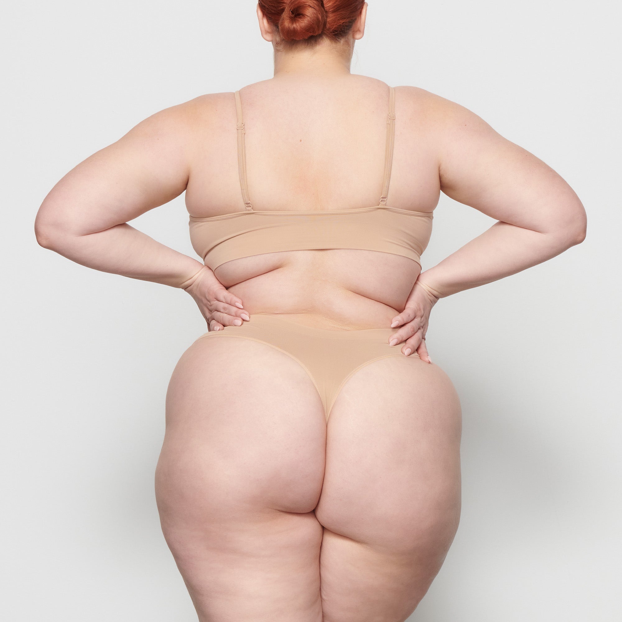 Soft Smoothing Seamless Thong
