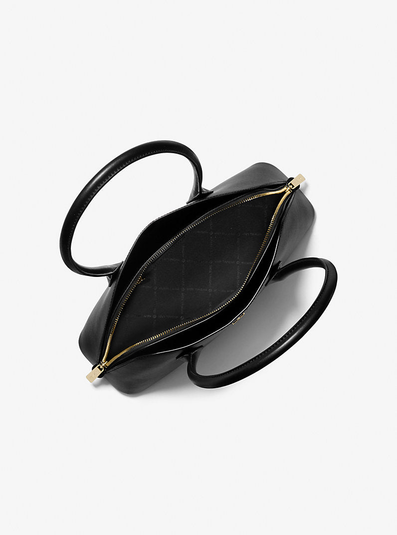 Petra Medium Leather Shoulder Bag