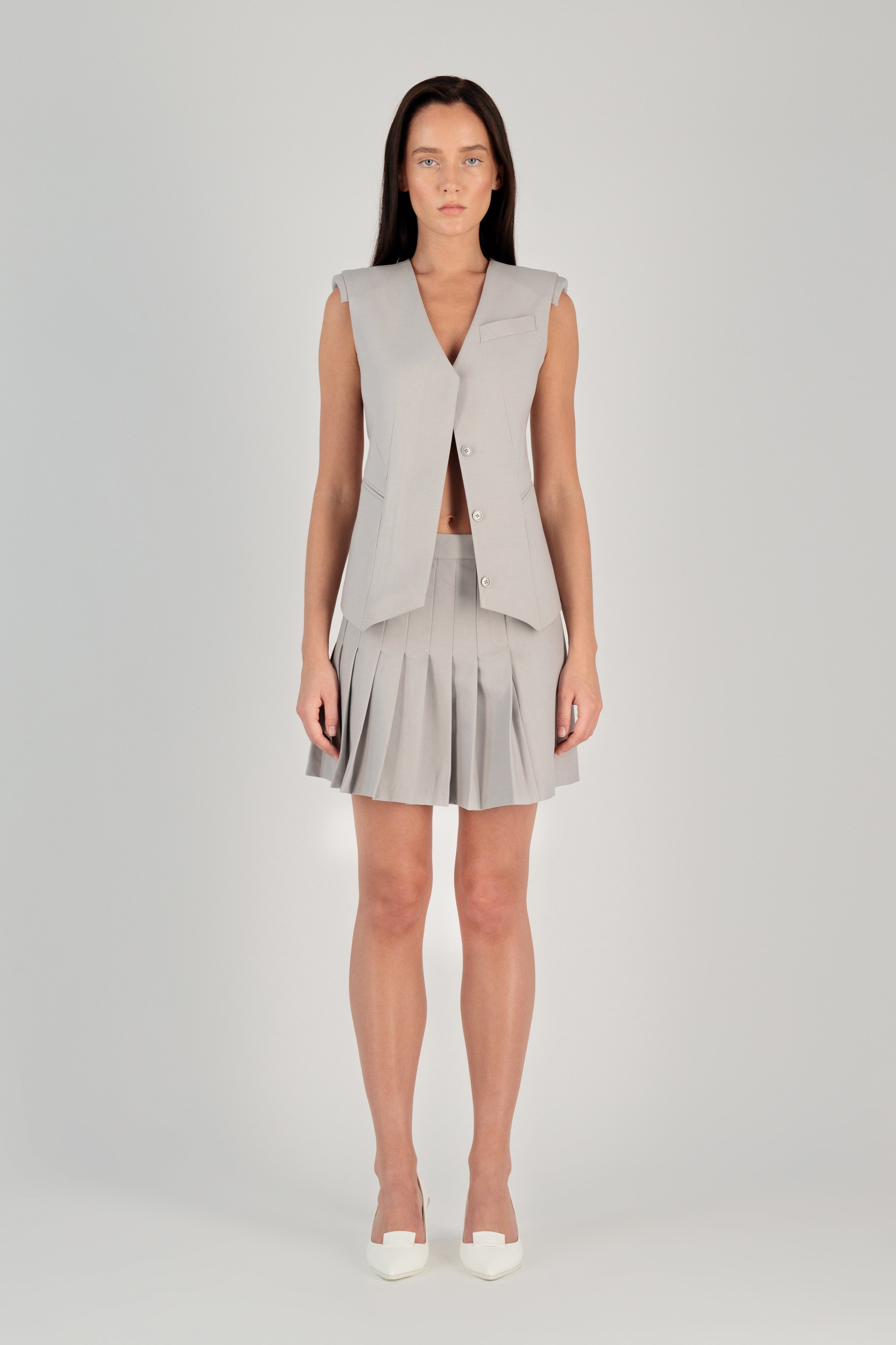 VEST W/ SHOULDER PADS