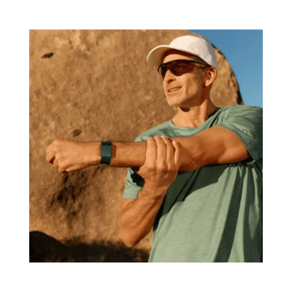 Whoop 5.0 Superknit Obsidian Band (12 Month Peak Subscription Included)