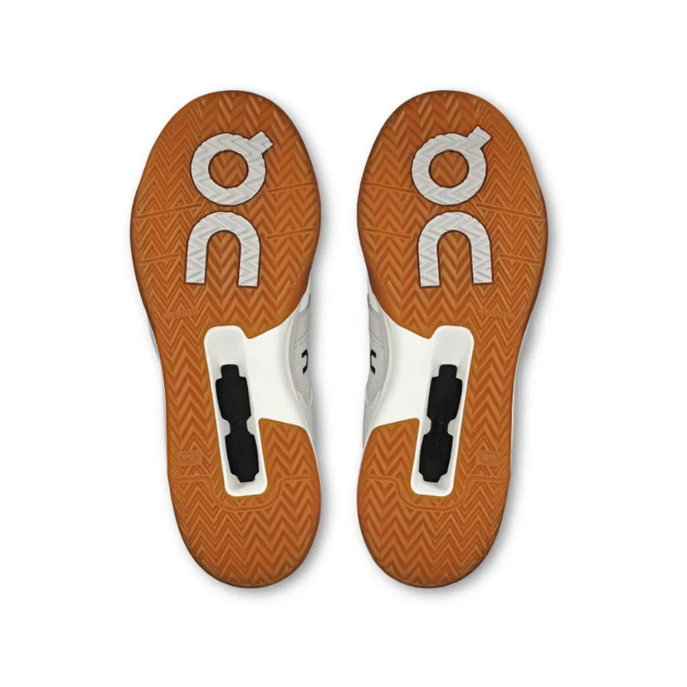 THE ROGER Clubhouse Pro Ivory | Flame