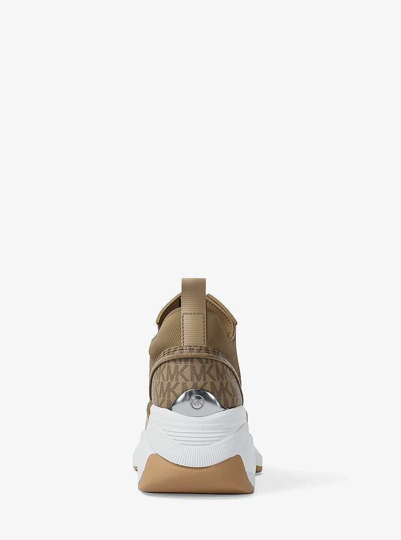 Zuma Mixed-Media Trainer