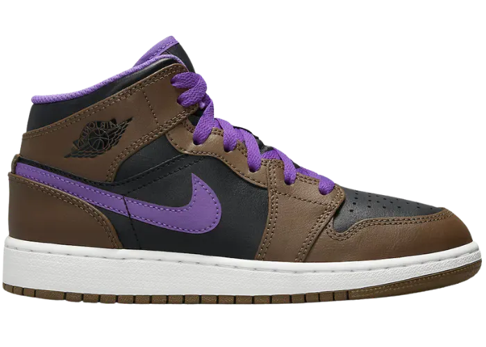 Air Jordan 1 Mid 'Wild Berry'
