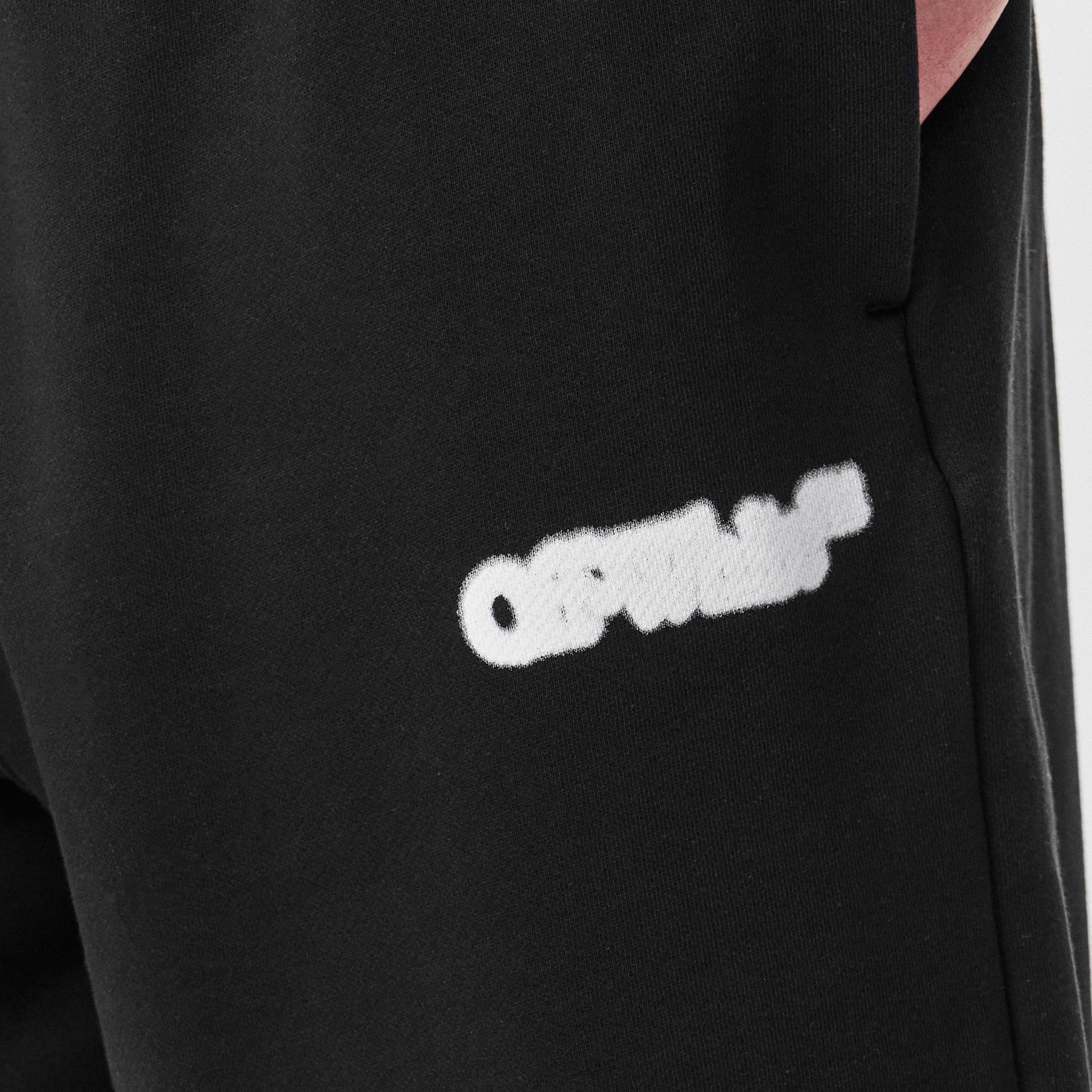 Spray Arrow Shorts