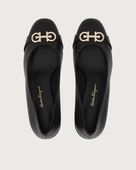 FERRAGAMO Pumps with Gancini Ornament