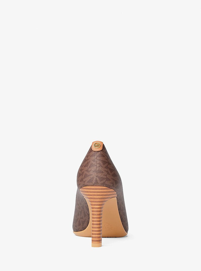 Willa Signature Logo Pump