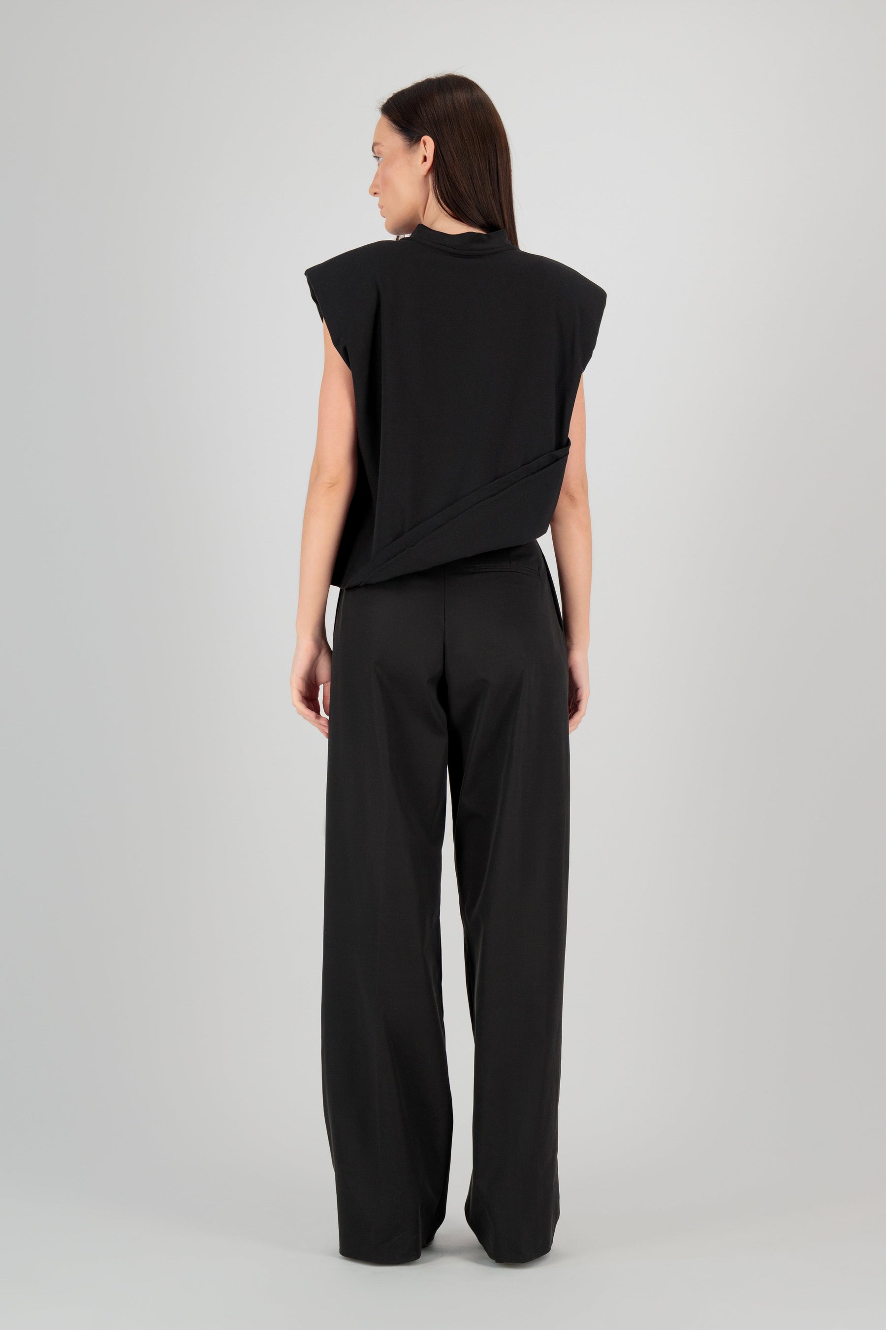 SLEEVELESS FOLD OVER TEE