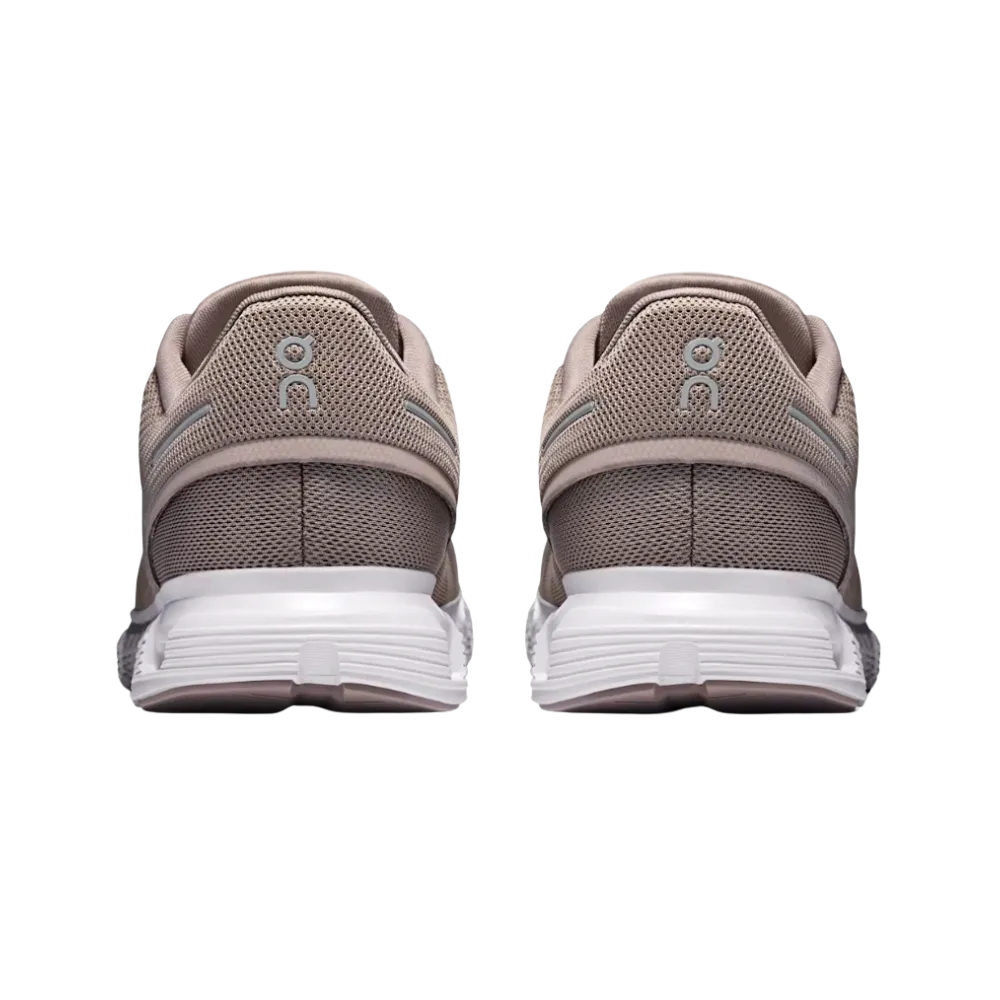 On Running Cloud 6 Fog | White