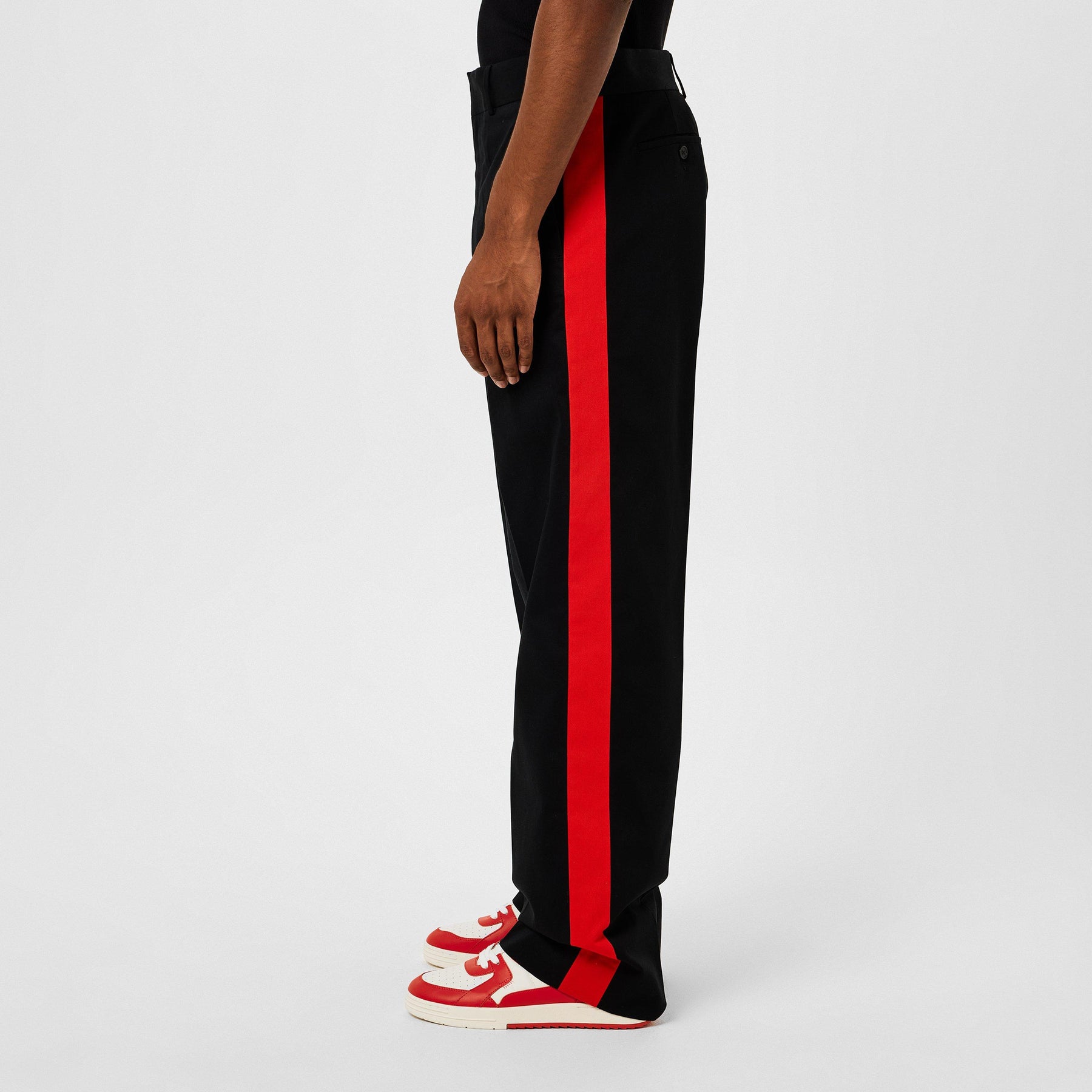 Race Chinos
