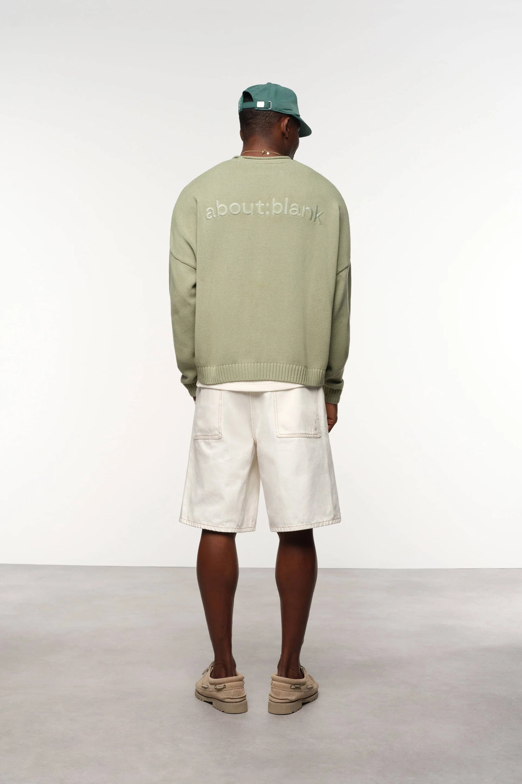 Loose knit rolled crewneck