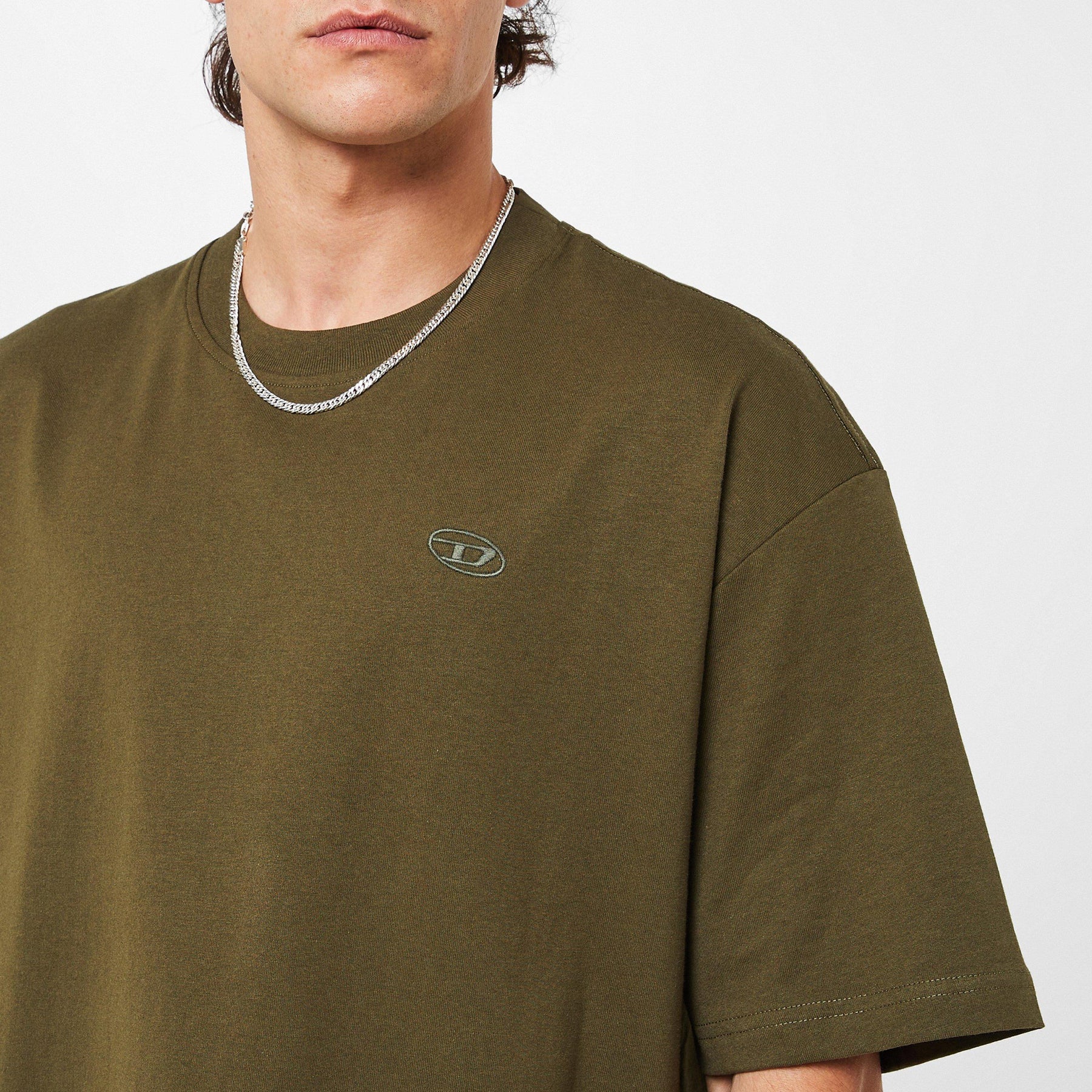 Maxi Oval D T-Shirt