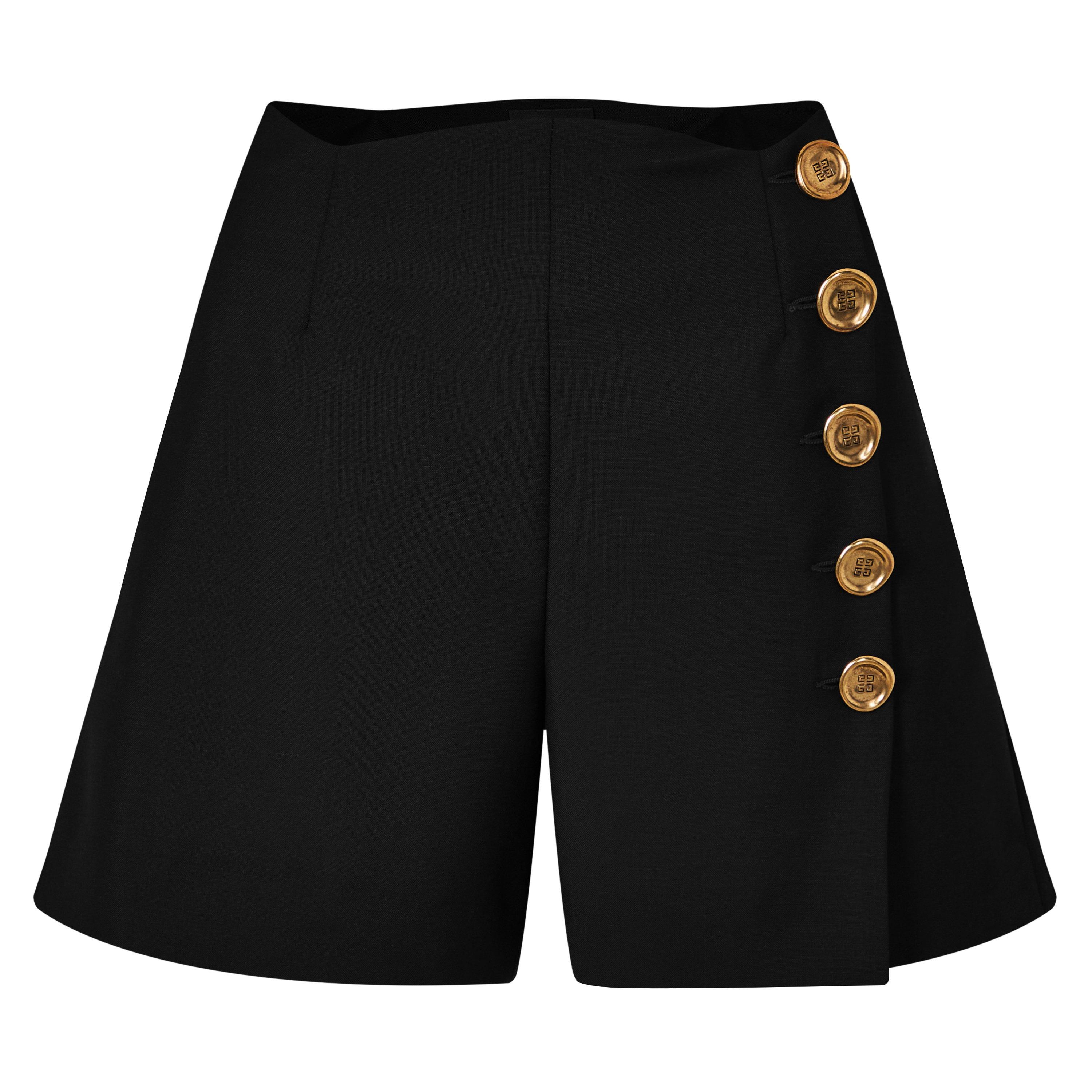 Scaloped Shorts
