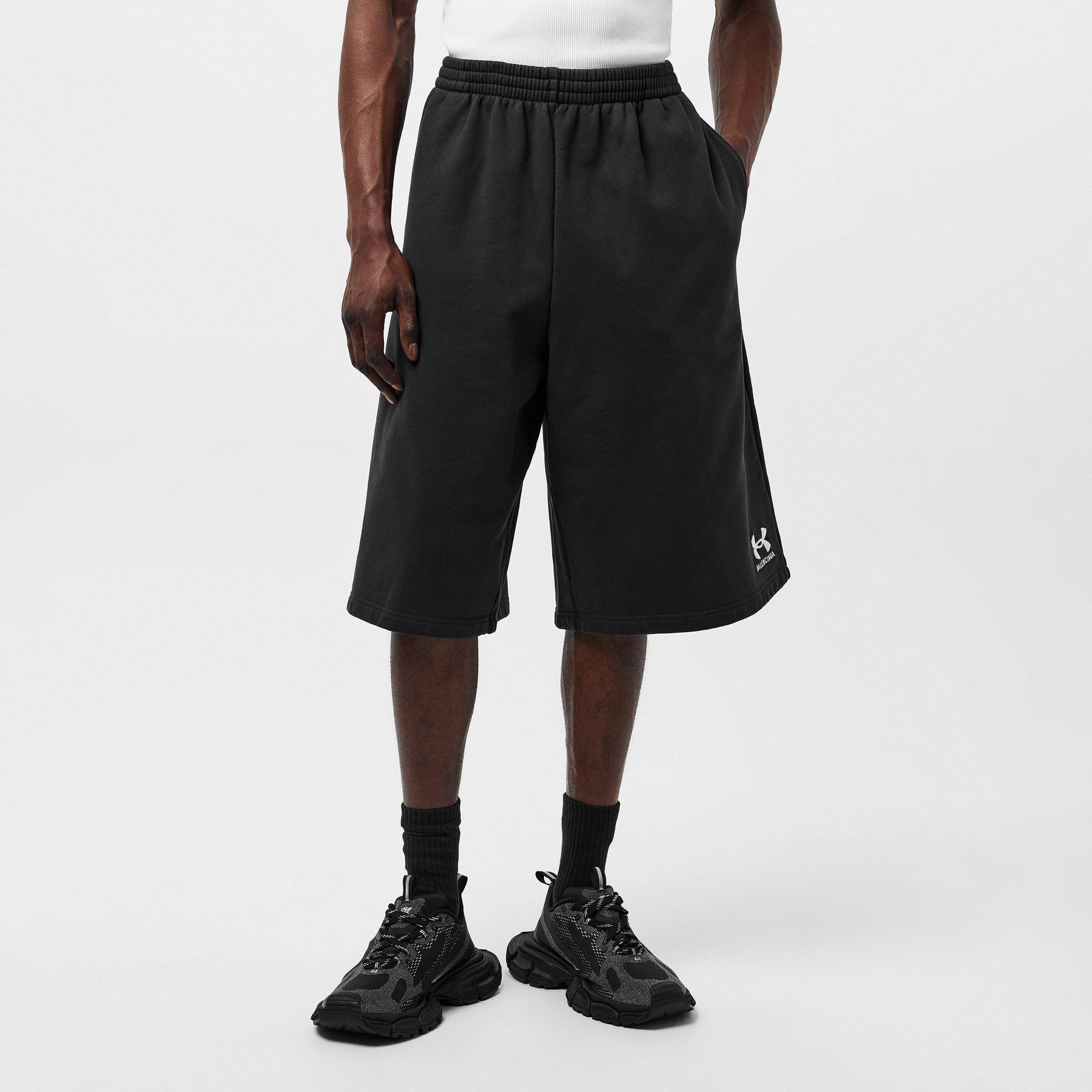 X Under Armour Large Shorts