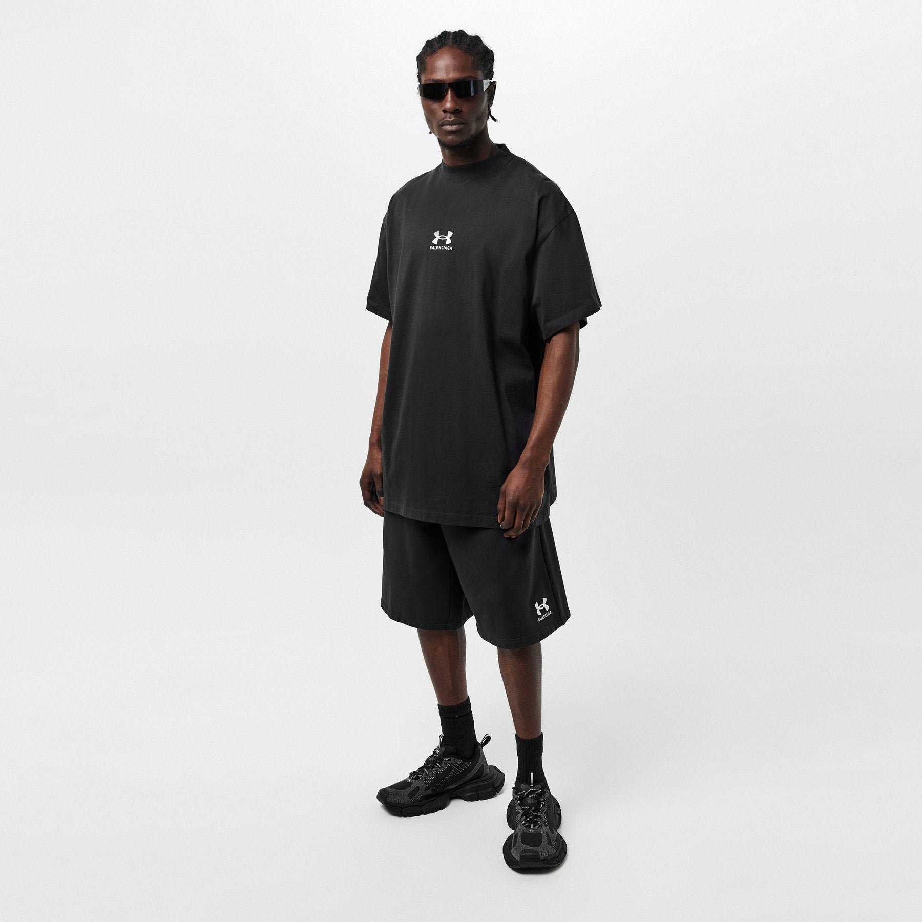 X Under Armour Large Shorts