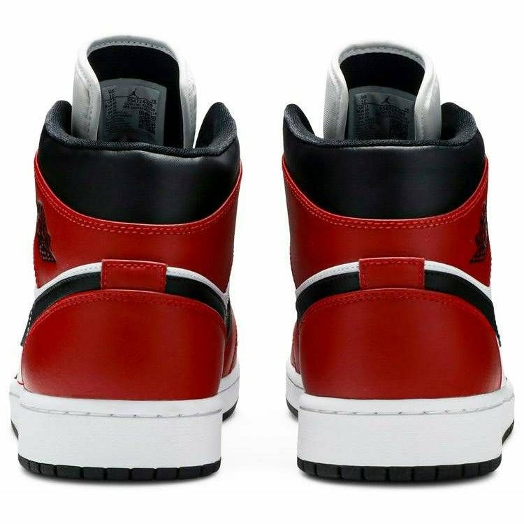 Air Jordan 1 Mid 'Chicago Black Toe'
