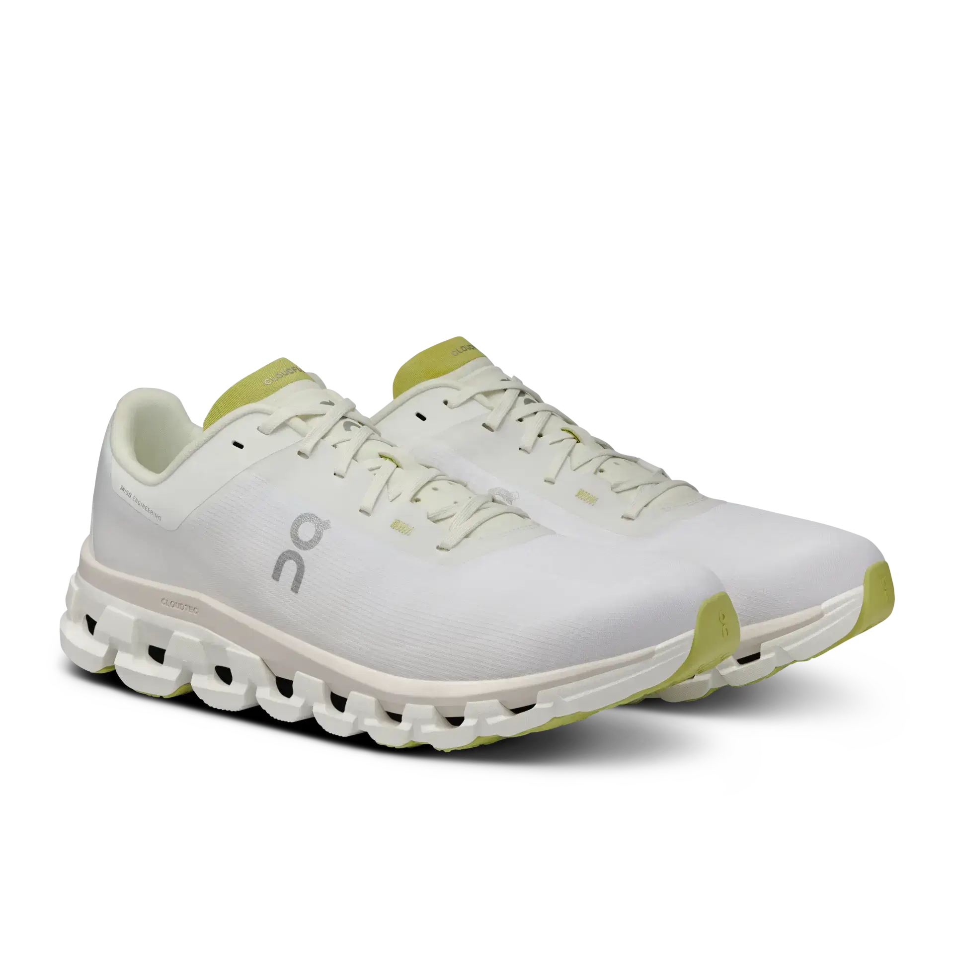 On Running Cloudflow 4 White/Sand On Running - Shoe size: UK 7 Sneakers | Shop From The Mirage