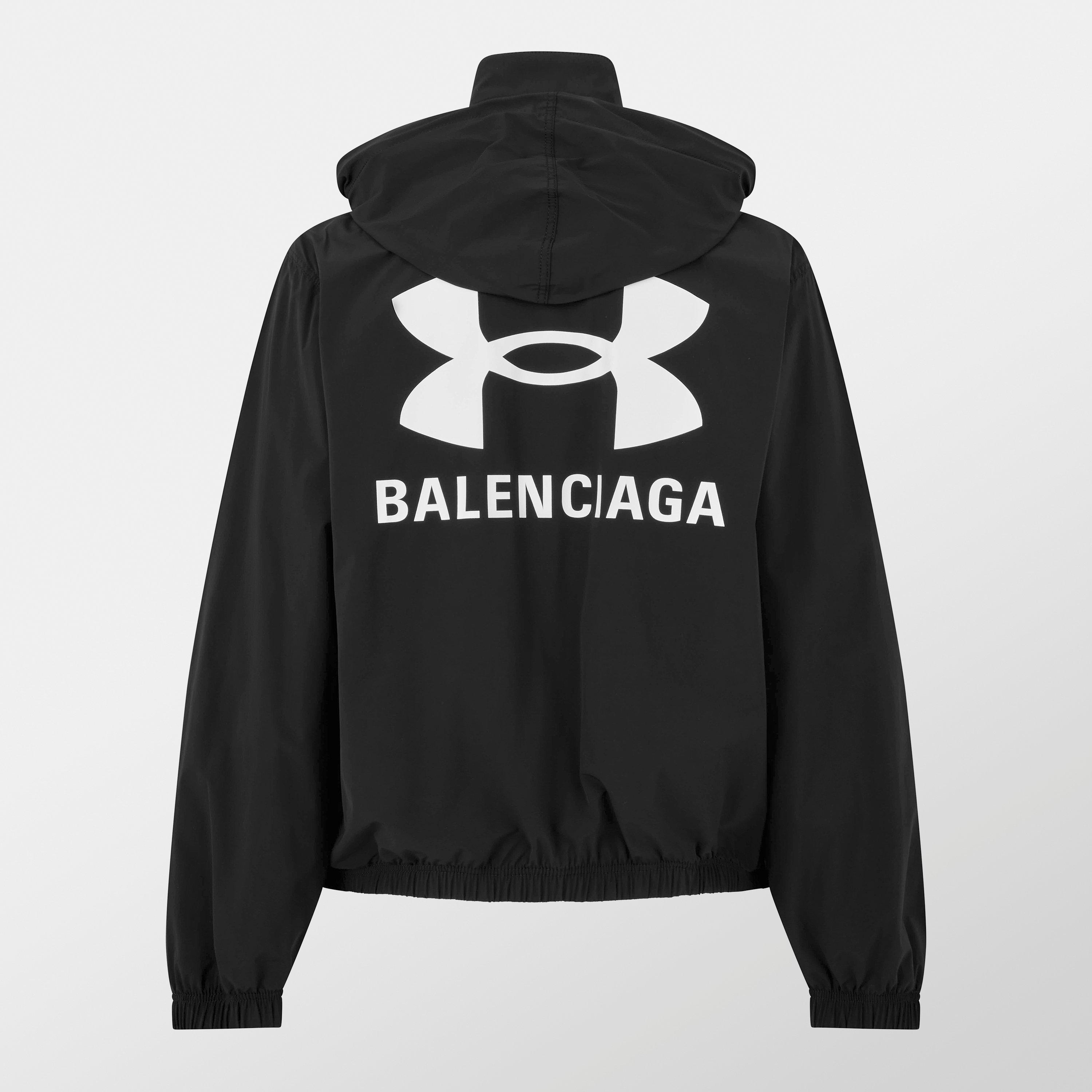 x Under Armour Hooded Funnel Neck Windbreaker