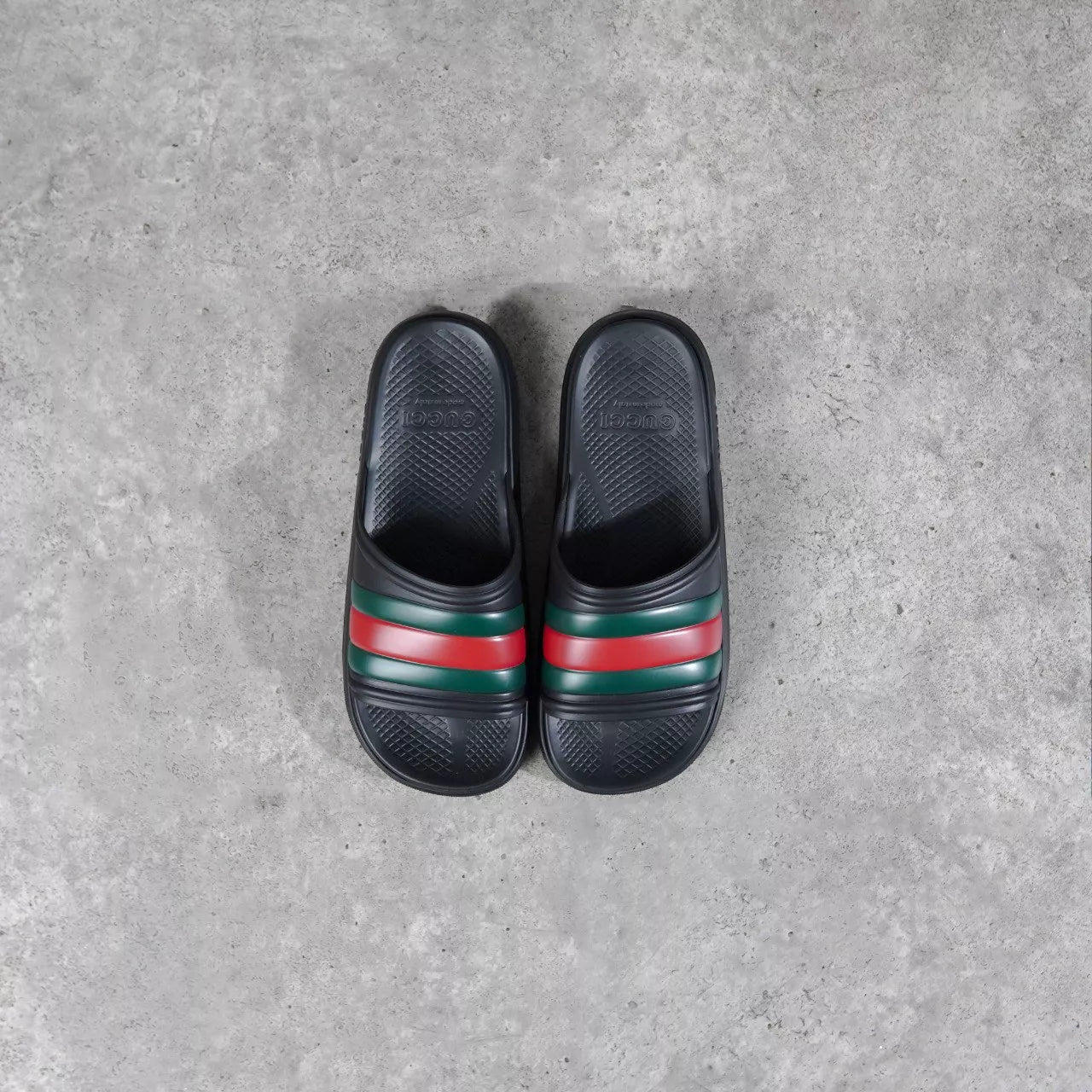 Sandal GUCCI ACE STRIPE RED GREEN BLACK RUBBER SLIDE 100% ORIGINAL