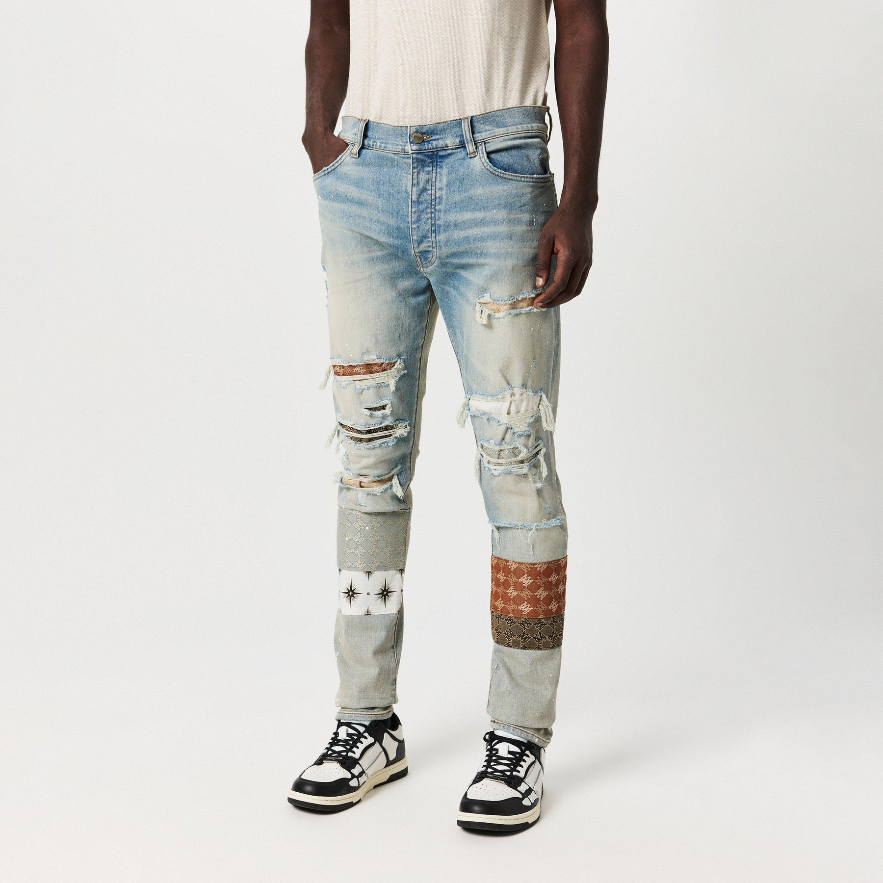 Distressed Skinny Jeans
