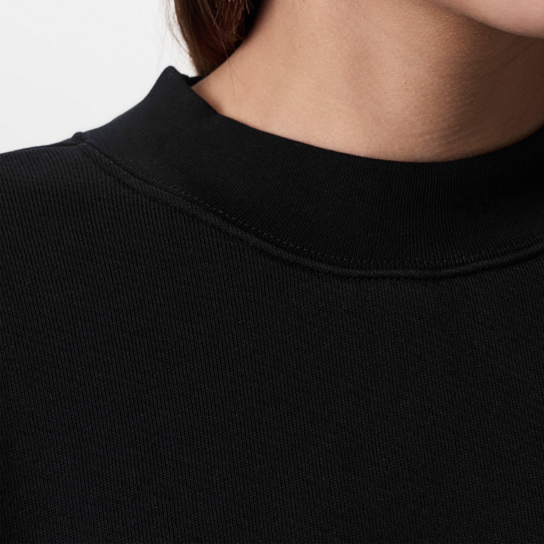Classic Curved Logo Crew-Neck Sweater Ladies