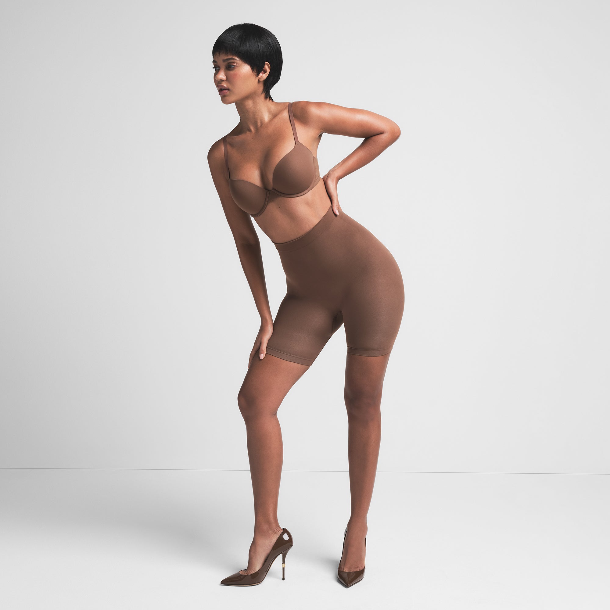 Seamless Sculpt Mid Thigh Short
