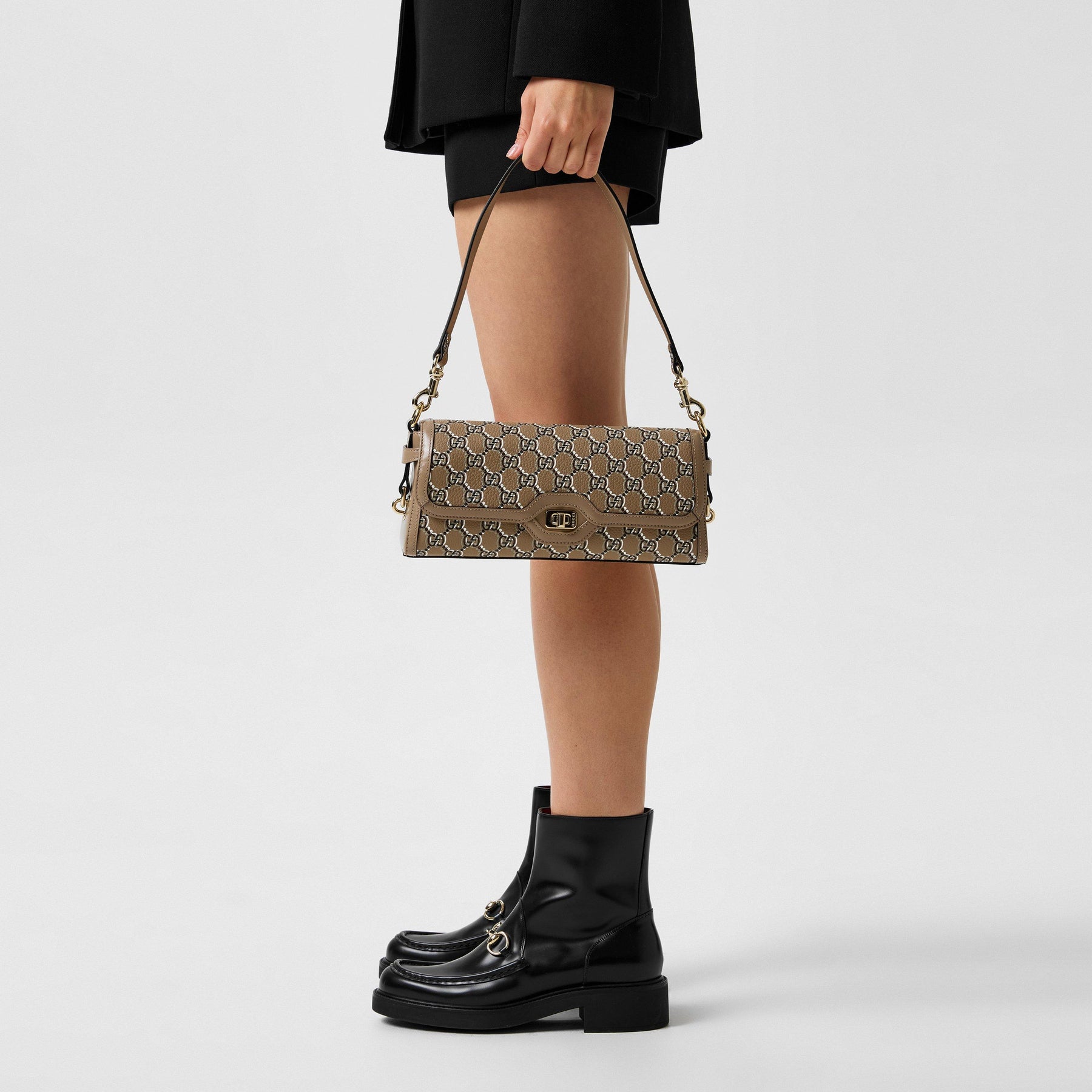 Traslato Cross Body Bag