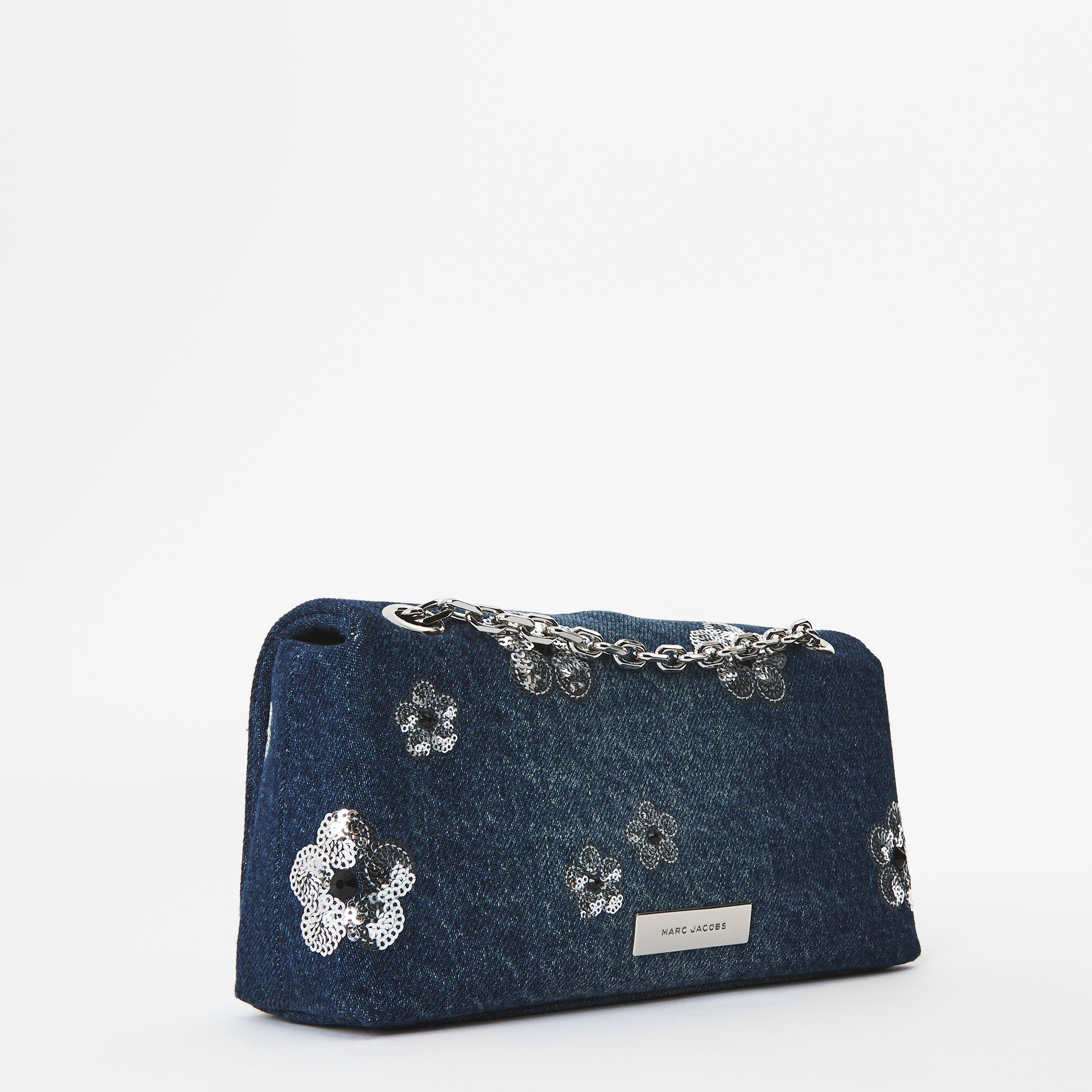 Women's Dual Daisy Wallet On Chain