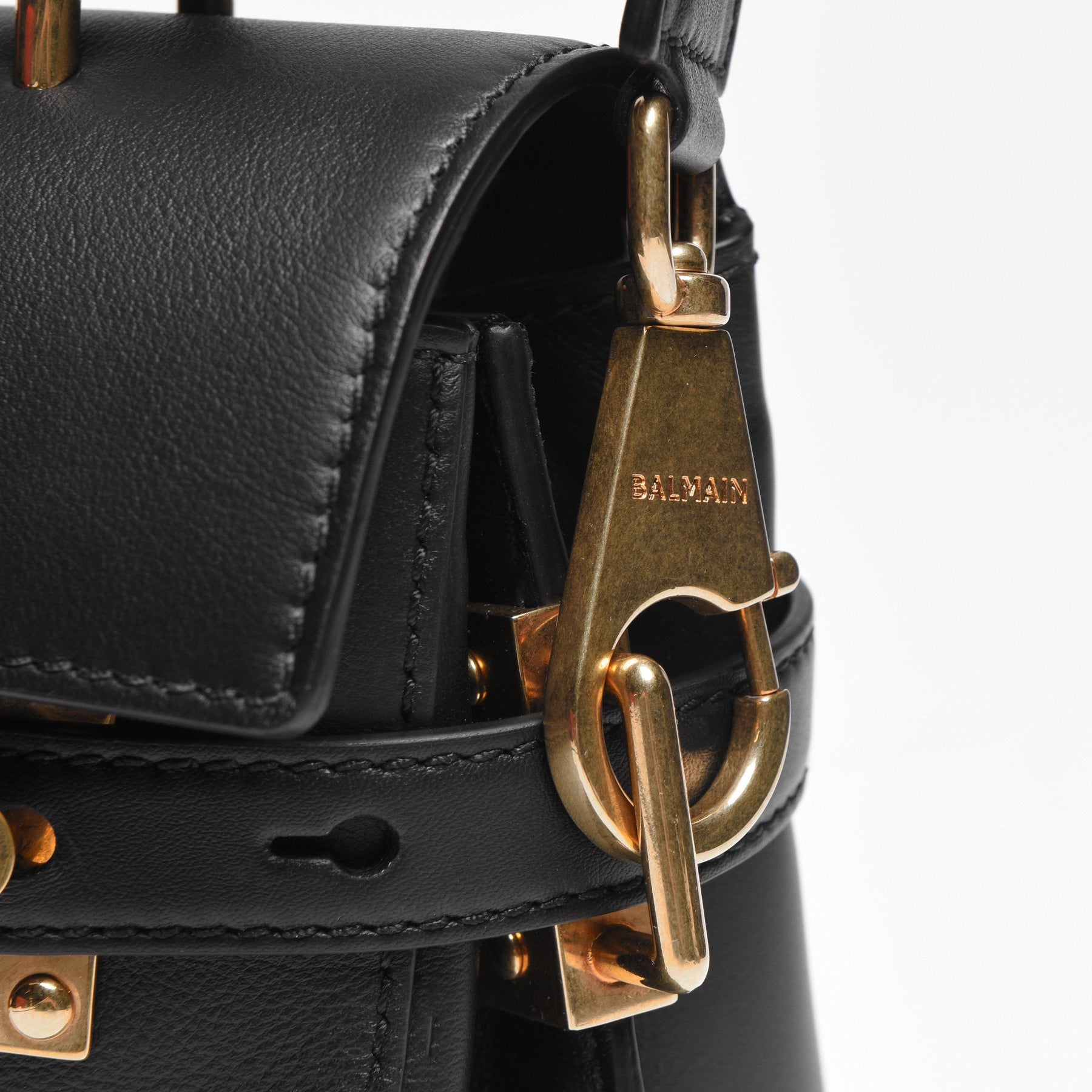 B Buzz 23 Calf Handbag