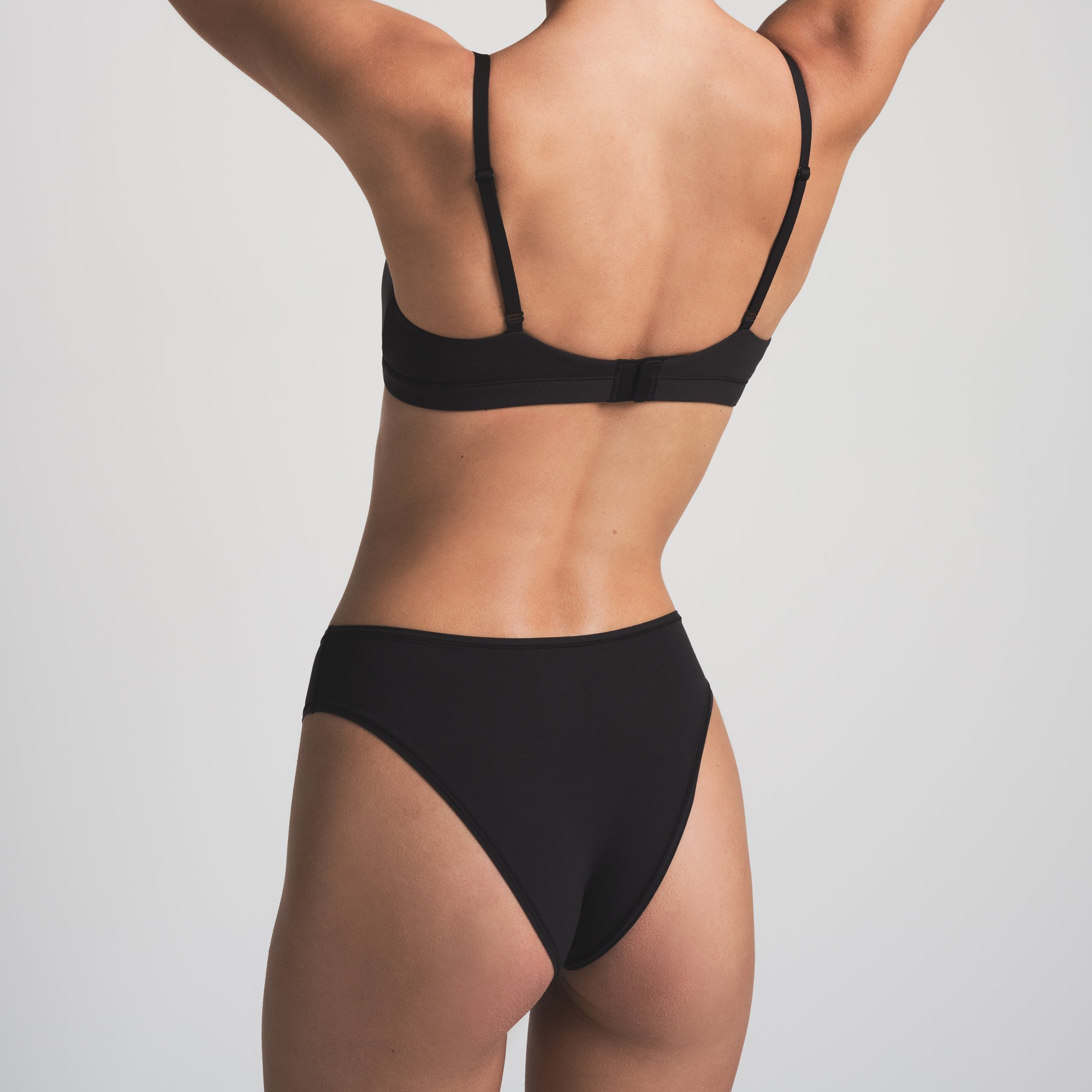 Fits Everybody Cheeky Brief