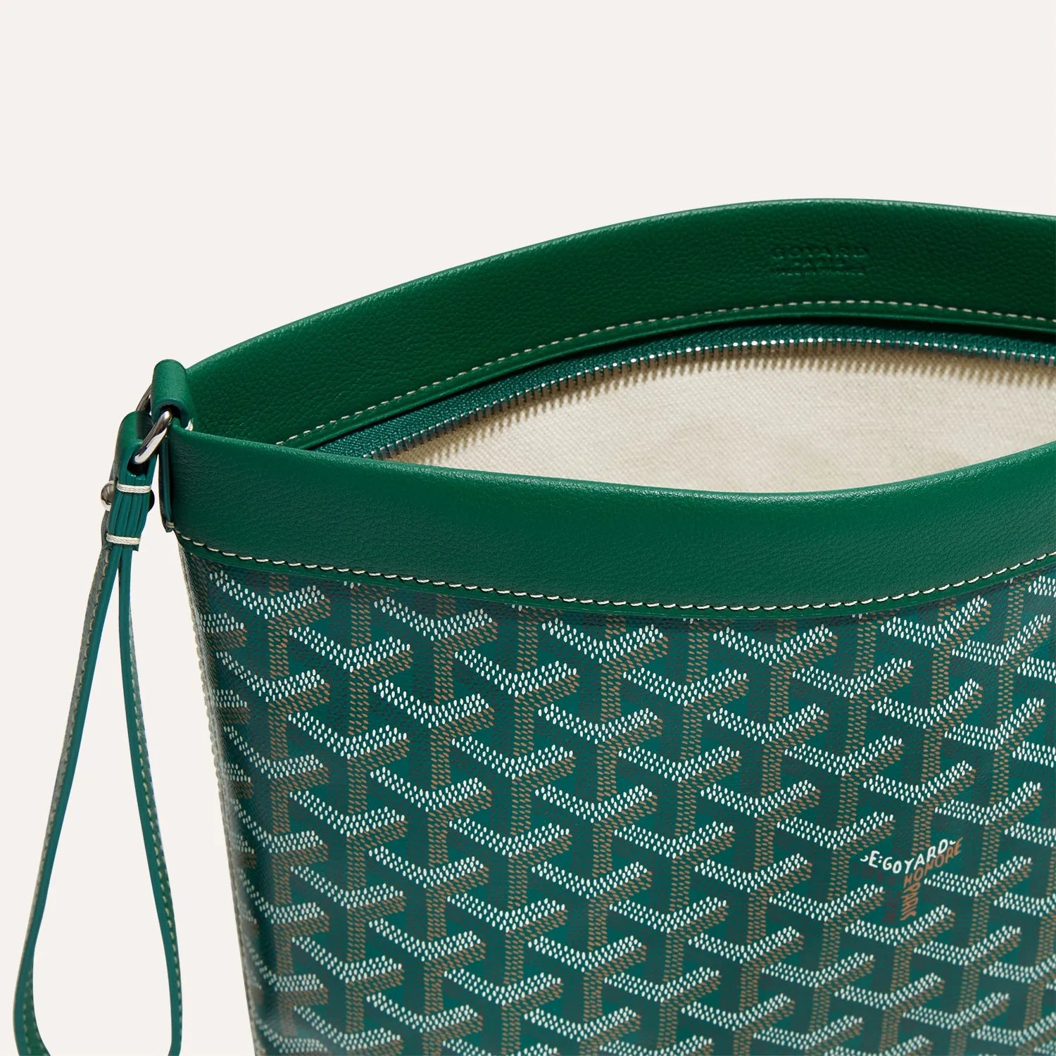 Conti pouch