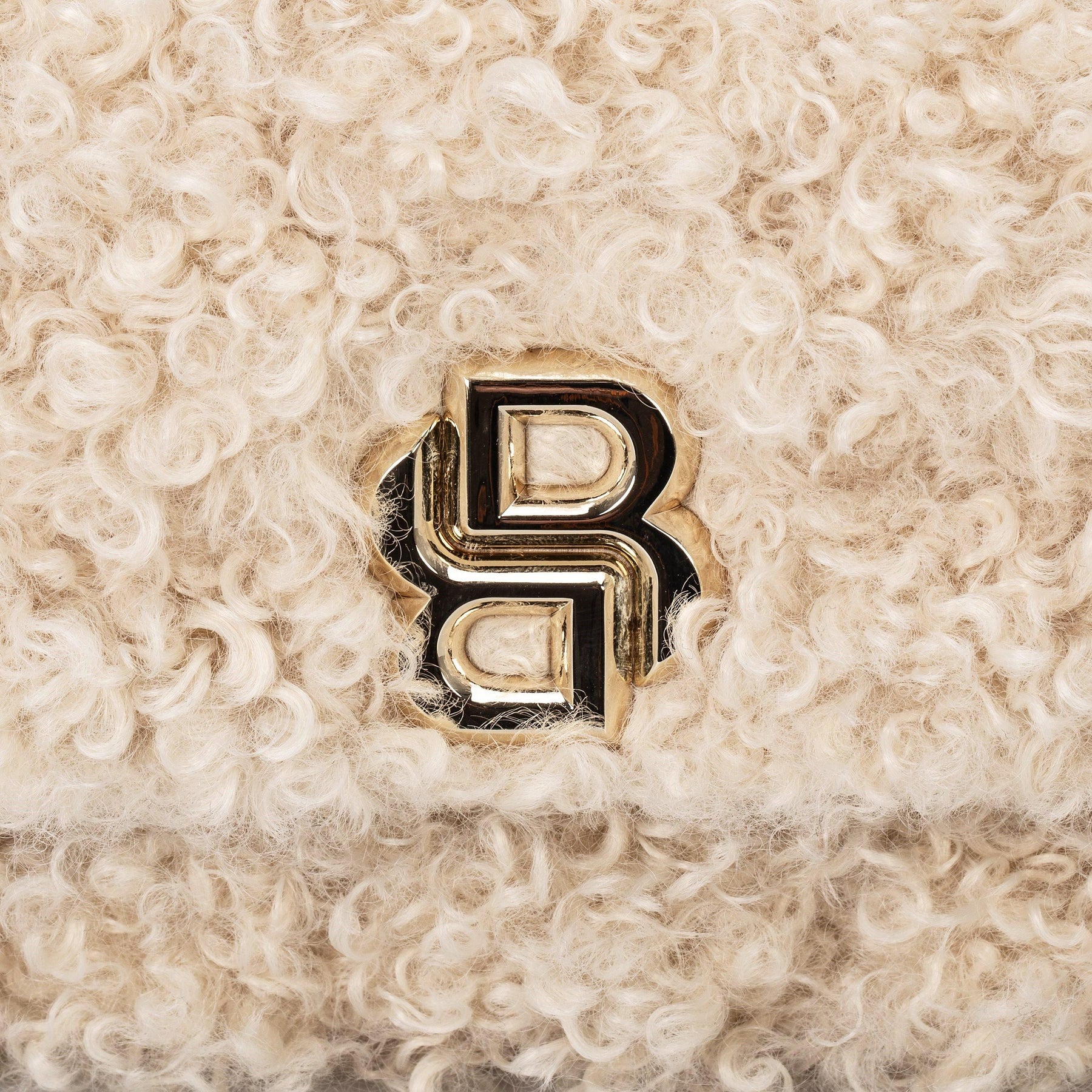 B Icon Shoulder Bag
