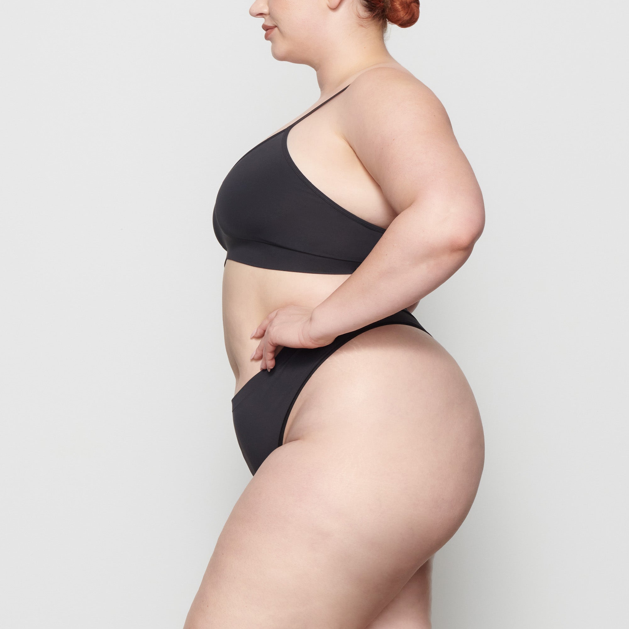 Soft Smoothing Seamless Thong