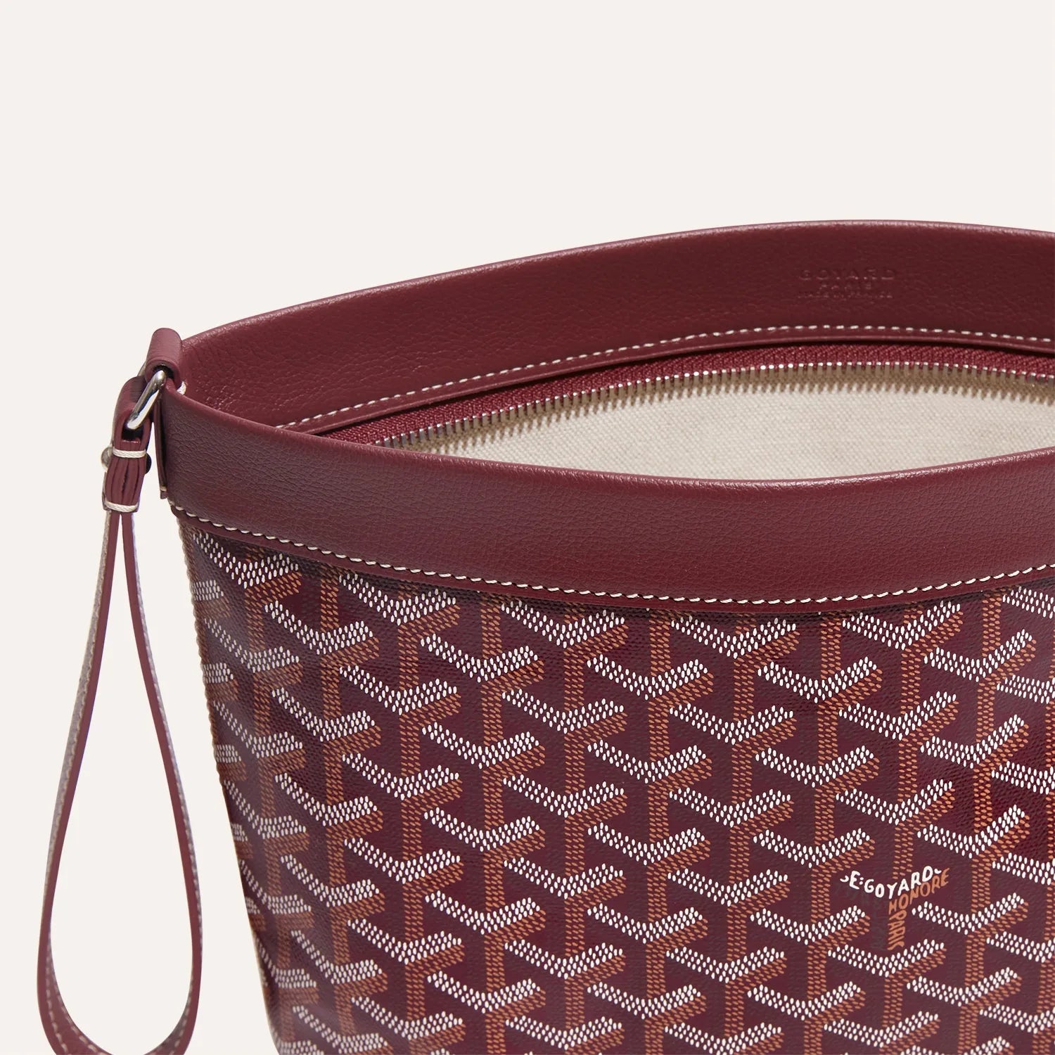 Conti pouch