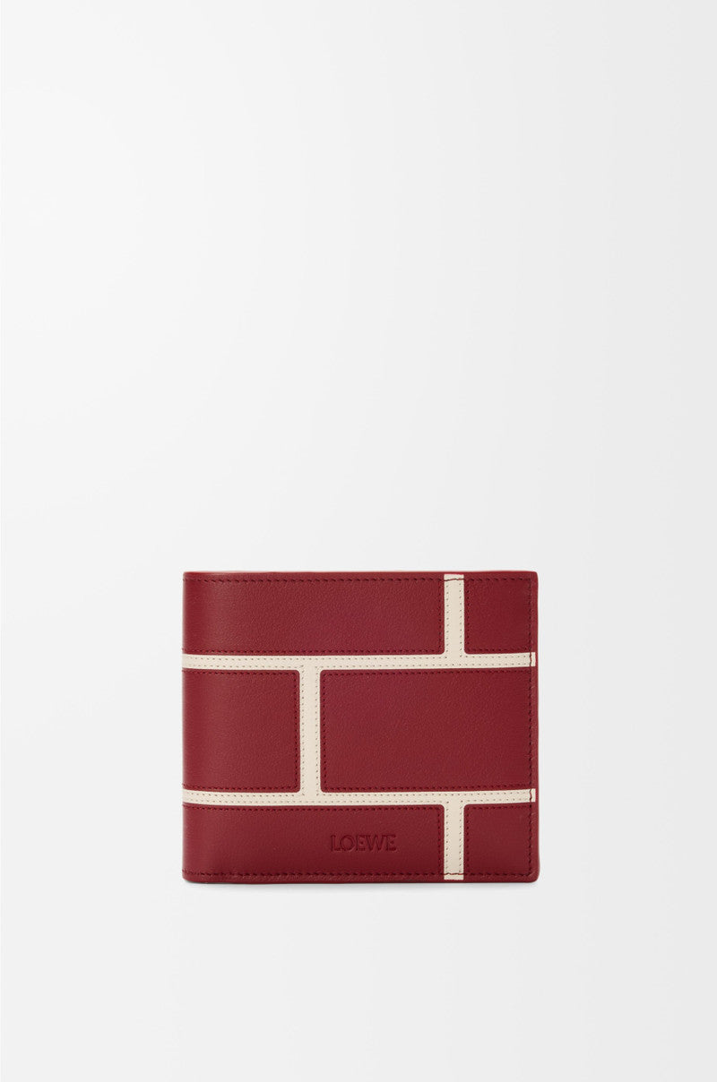 Bifold wallet in classic calfskin