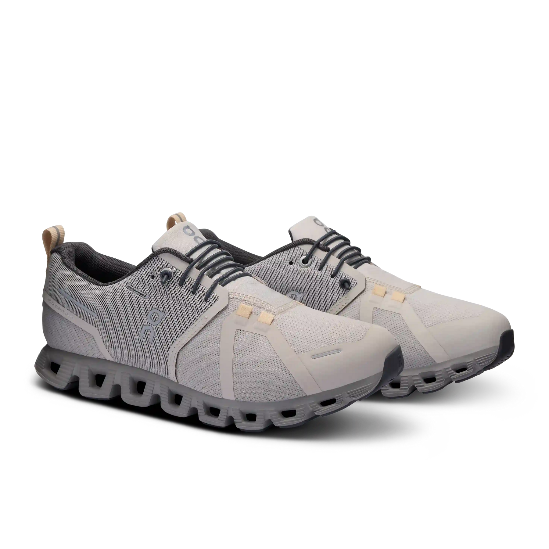 Cloud 5 Waterproof Pearl Fog On Running