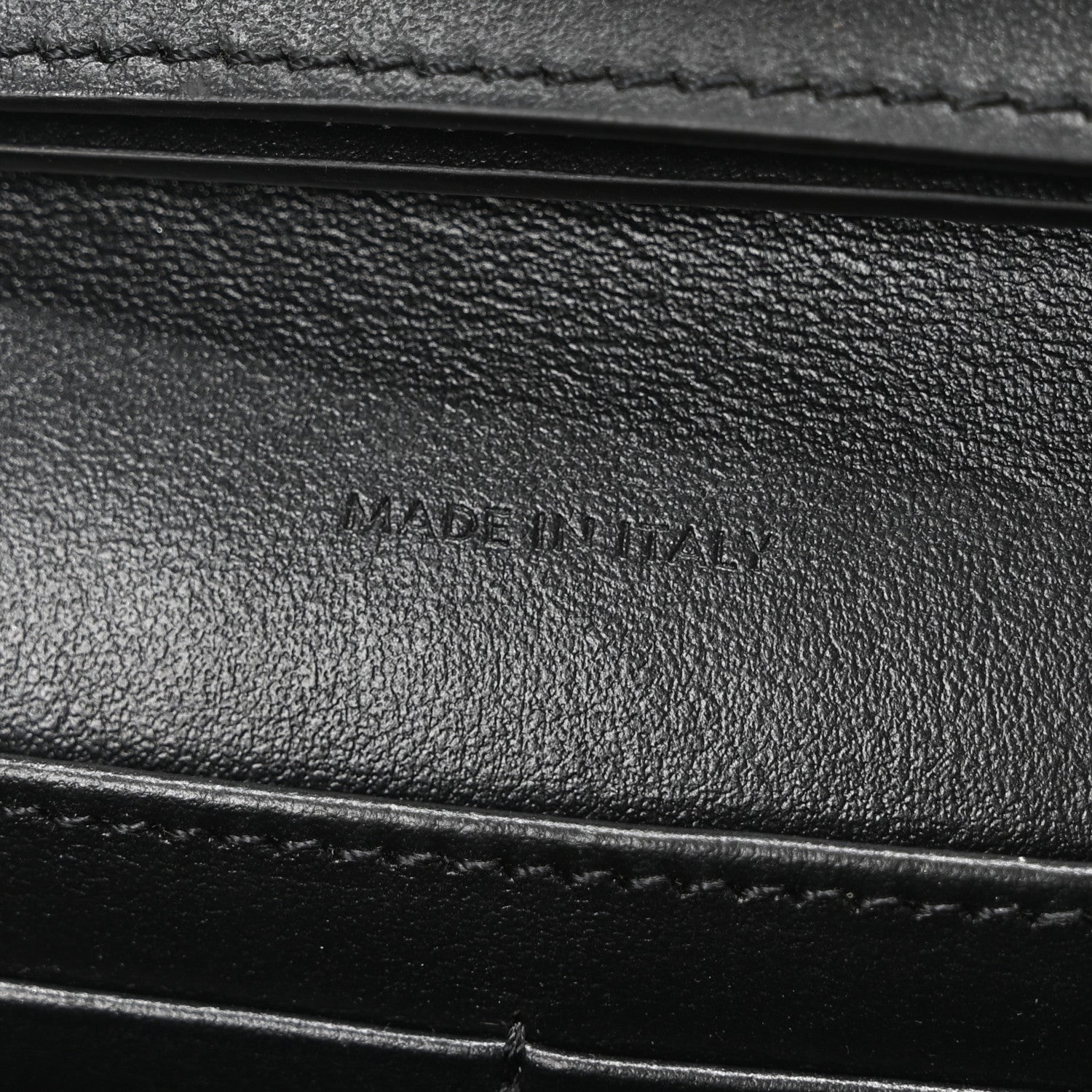 Shiny Calfskin Triomphe Margo Wallet on Chain Black