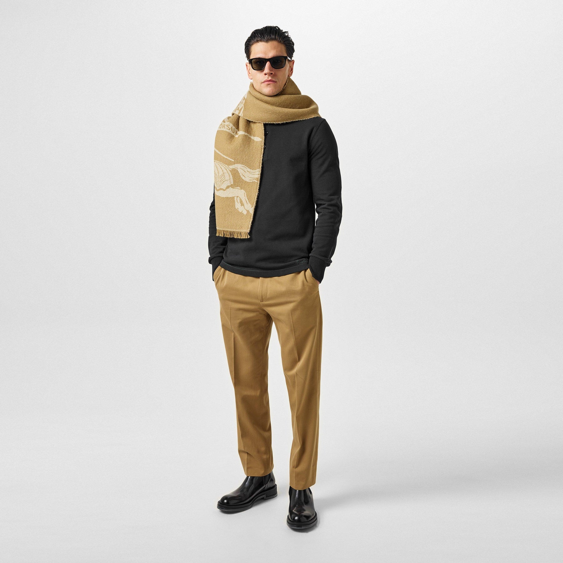 Ekd Scarf