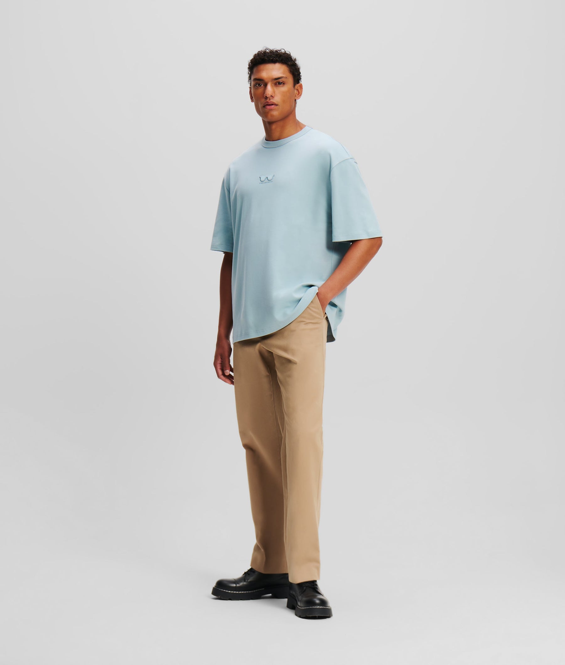 OVERSIZED SUNGLASSES T-SHIRT
