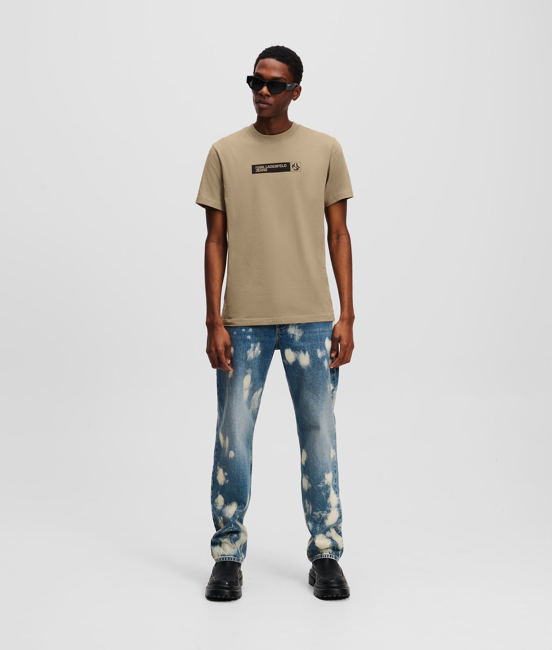 SLIM-FIT T-SHIRT