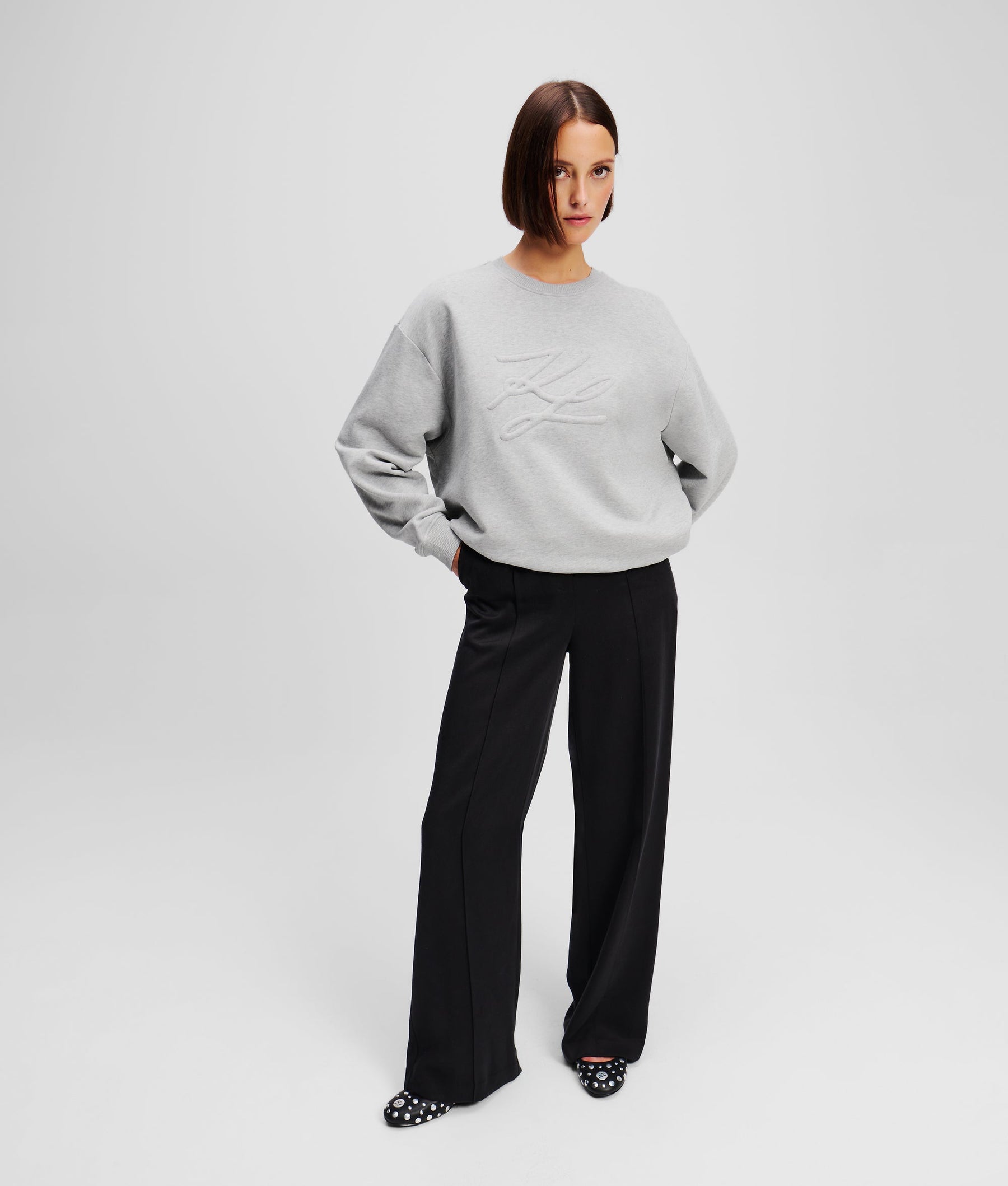 AUTOGRAPH SWEATSHIRT